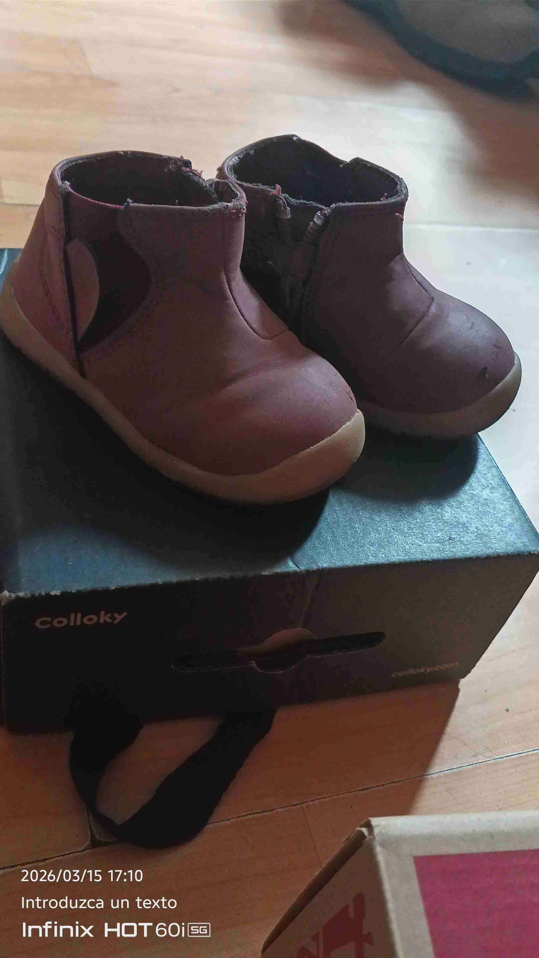 Zapatos y zapatillas de niña - miniatura 3