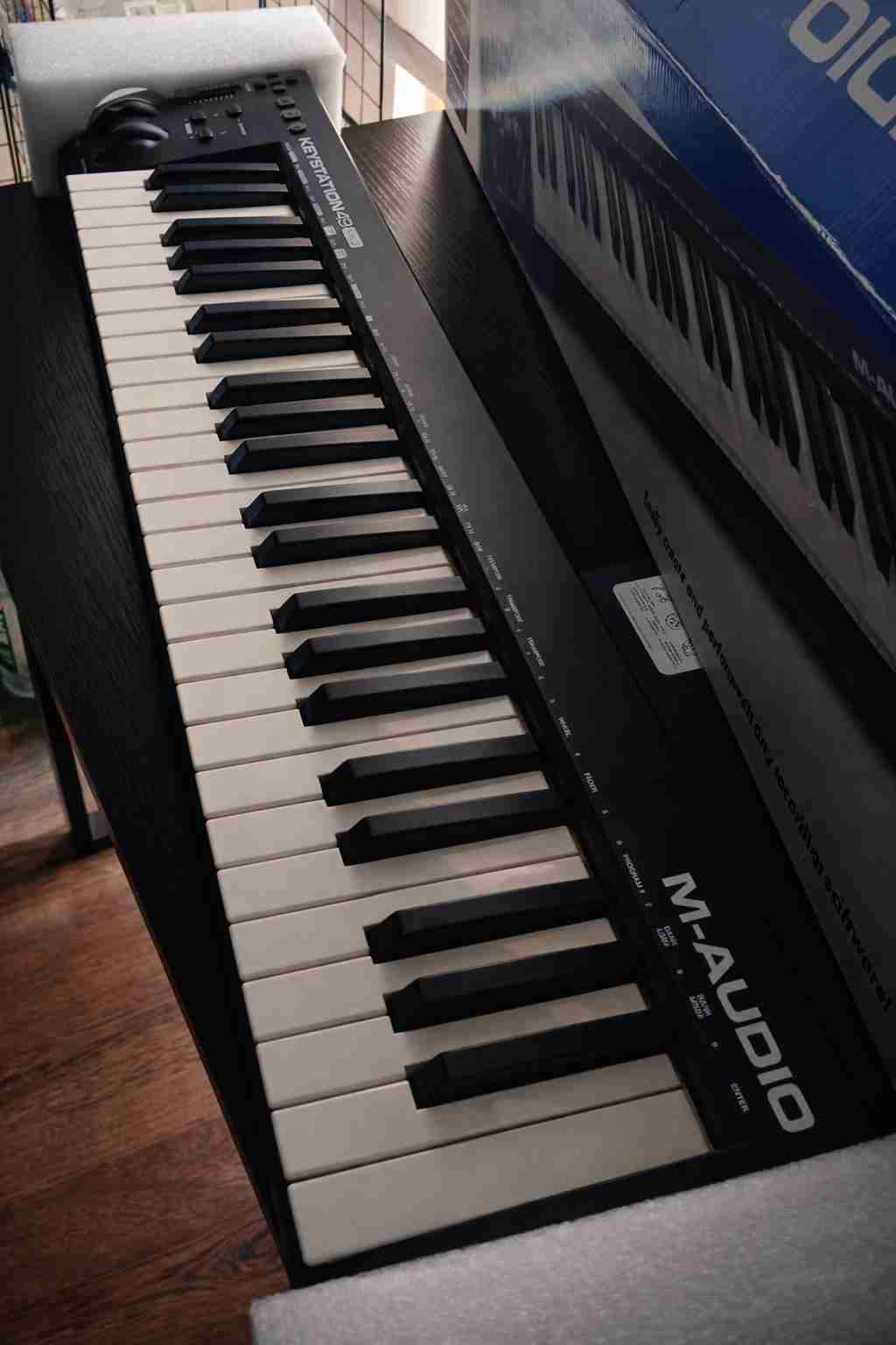 Teclado controlador MIDI M-Audio