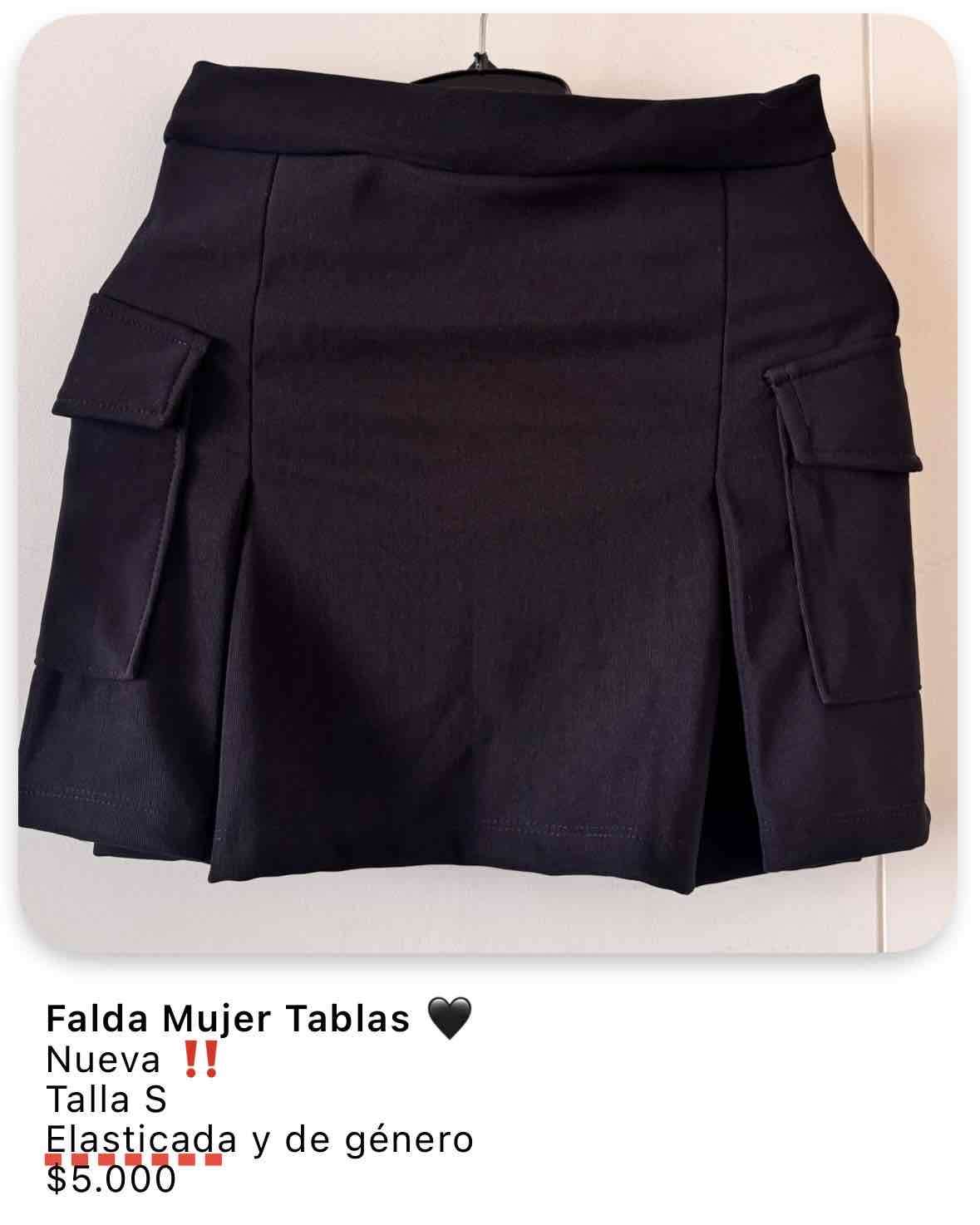Falda mujer negra con tablas