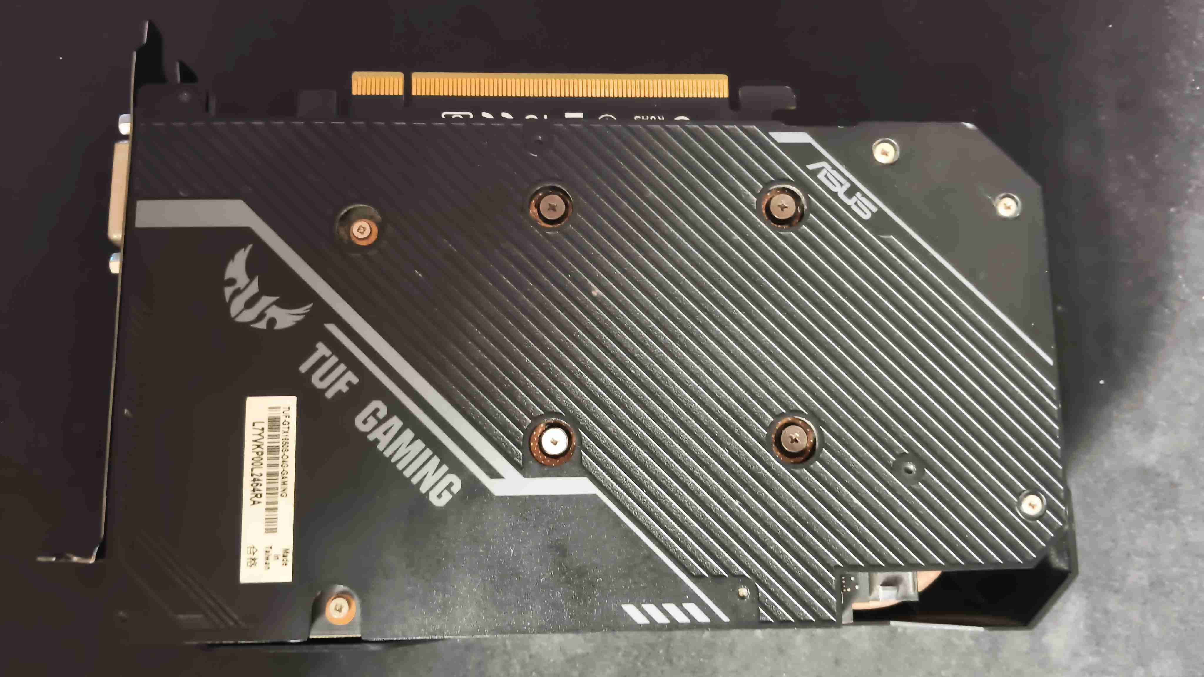 Tarjeta gráfica ASUS TUF Gaming GTX 1650 Super - miniatura 2