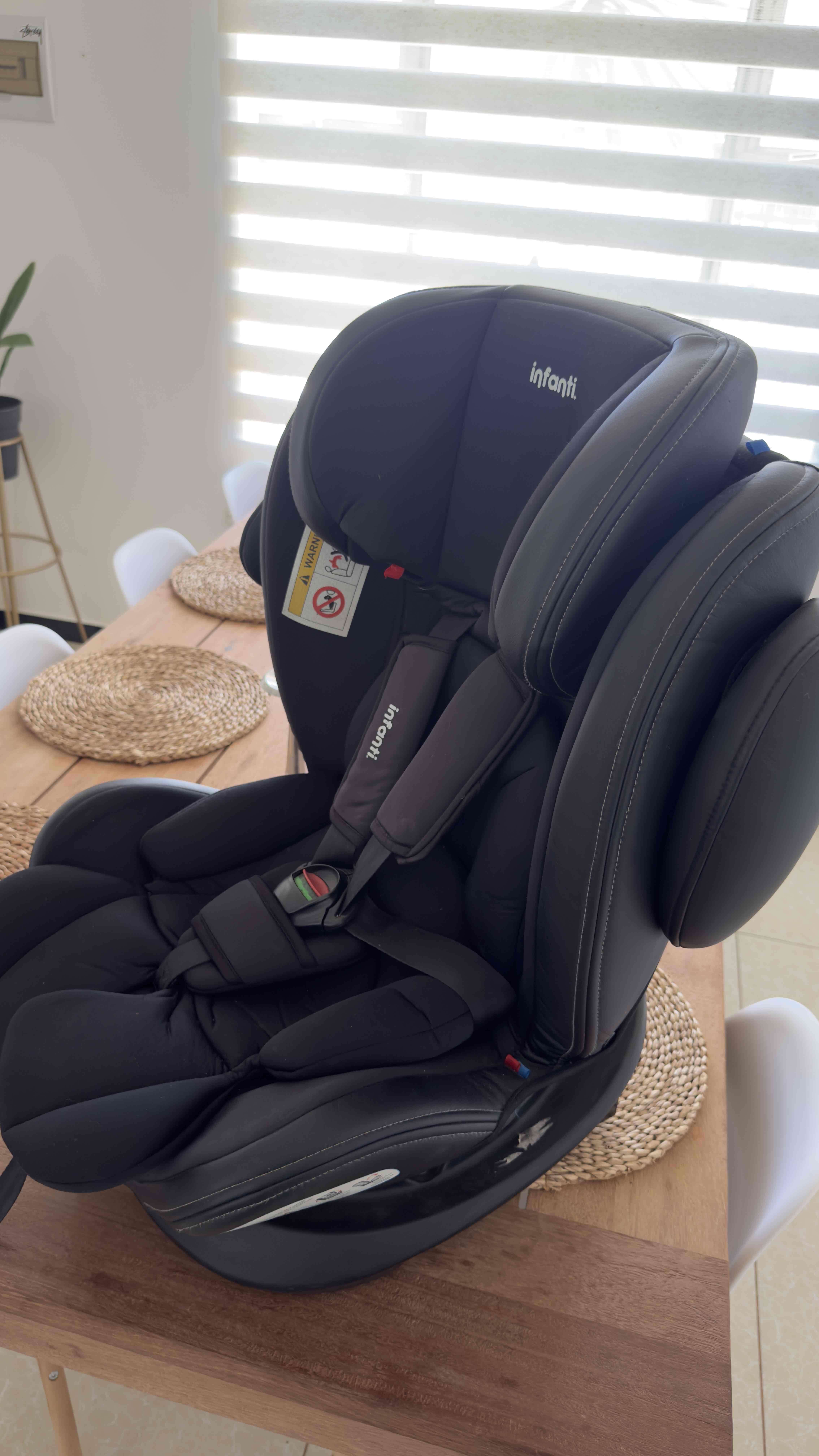 Silla de Auto Convertible Multiage Negra Infanti - miniatura 2