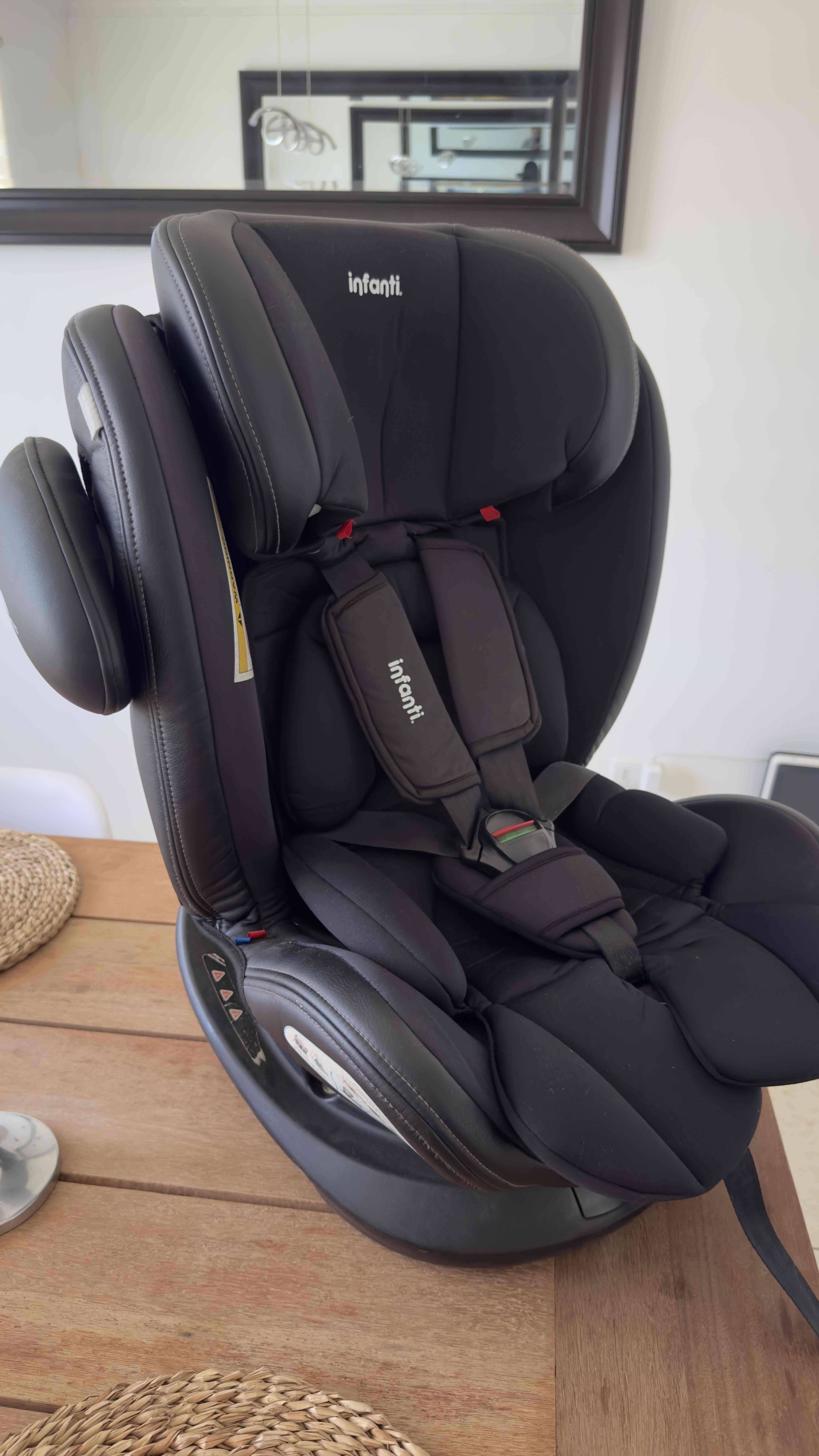 Silla de Auto Convertible Multiage Negra Infanti - miniatura 3