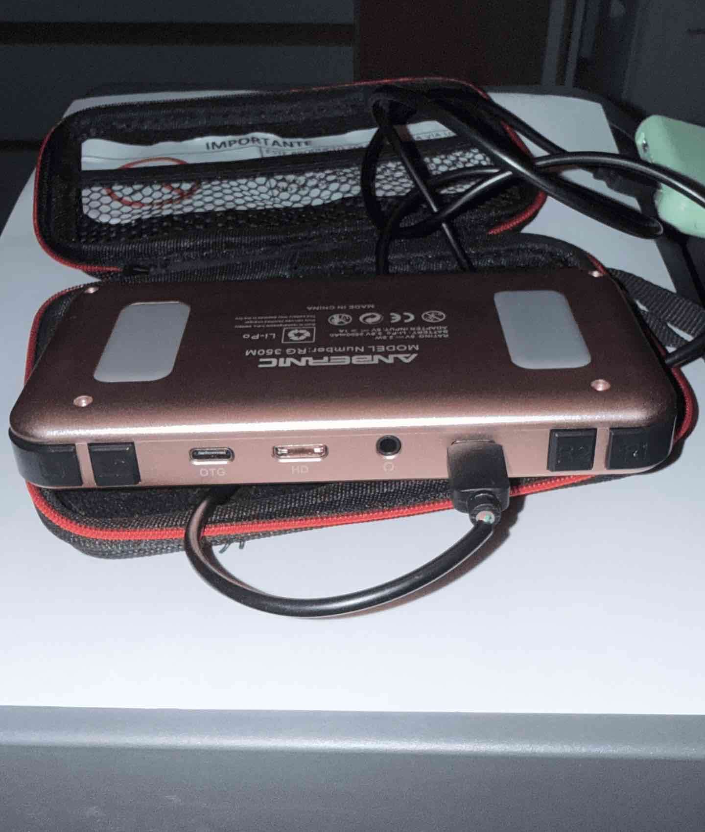 Consola portátil retro Anbernic con bolso - miniatura 2