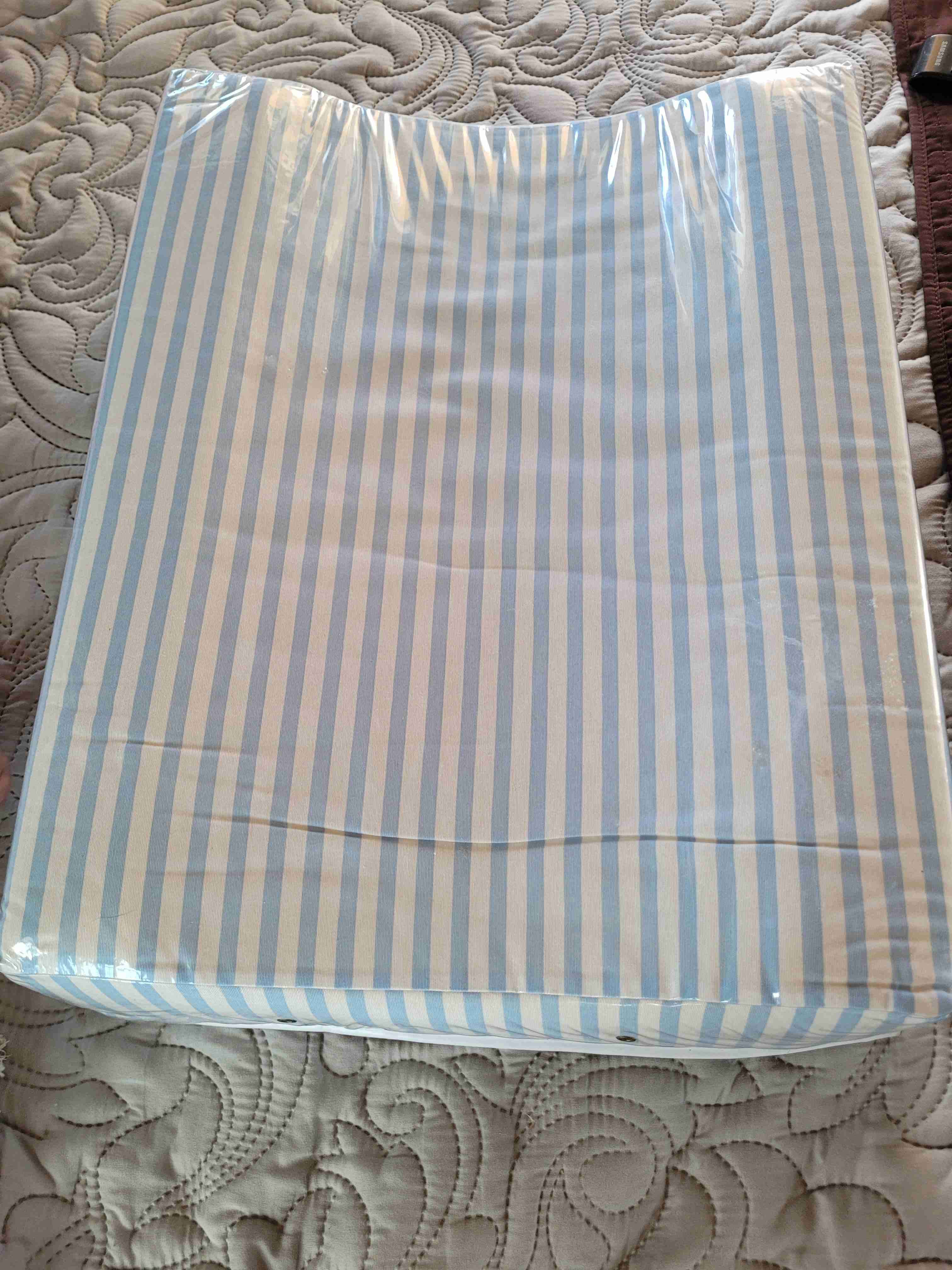 Mudador de bebé antivuelcos