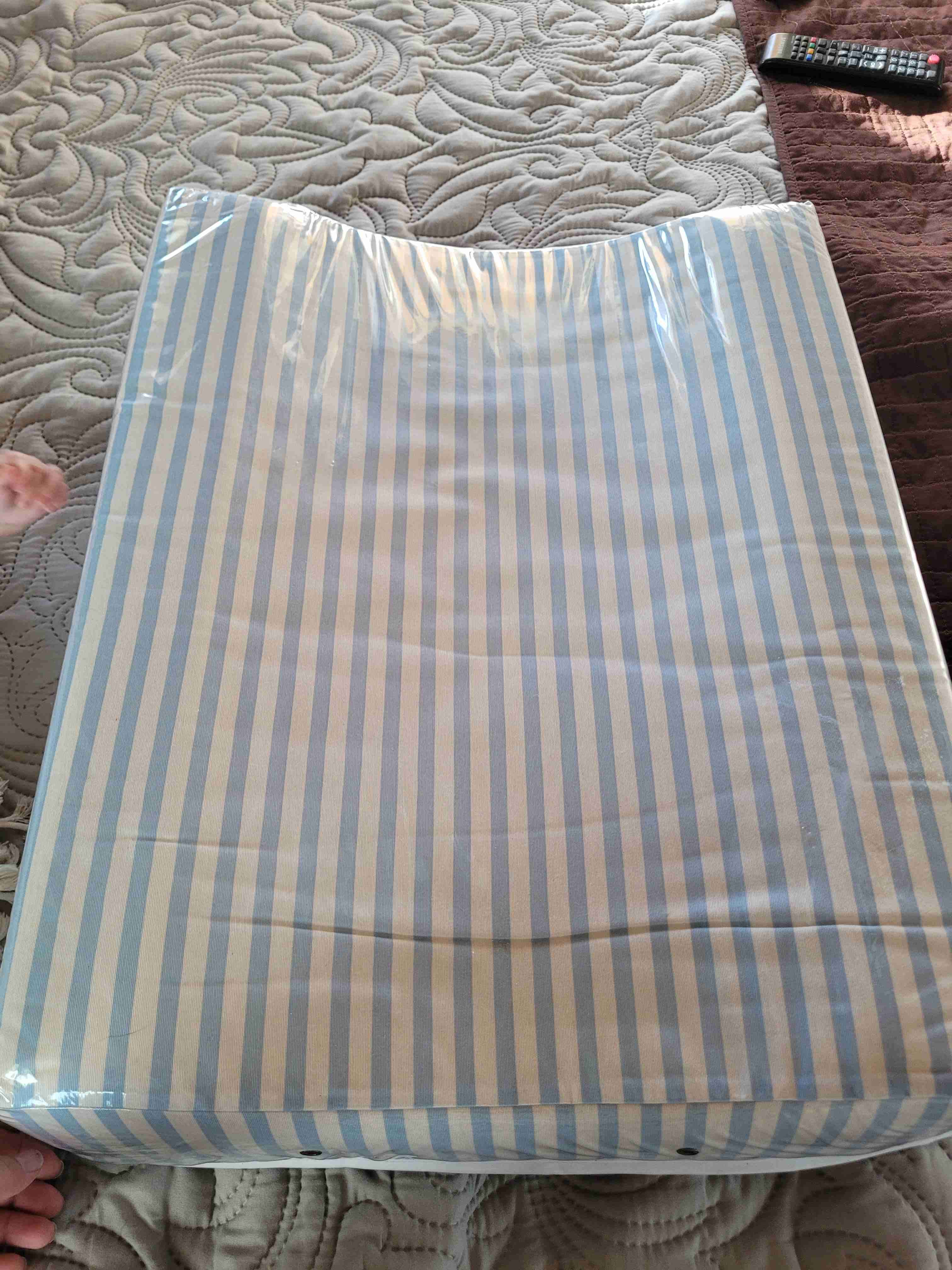 Mudador de bebé antivuelcos - miniatura 2