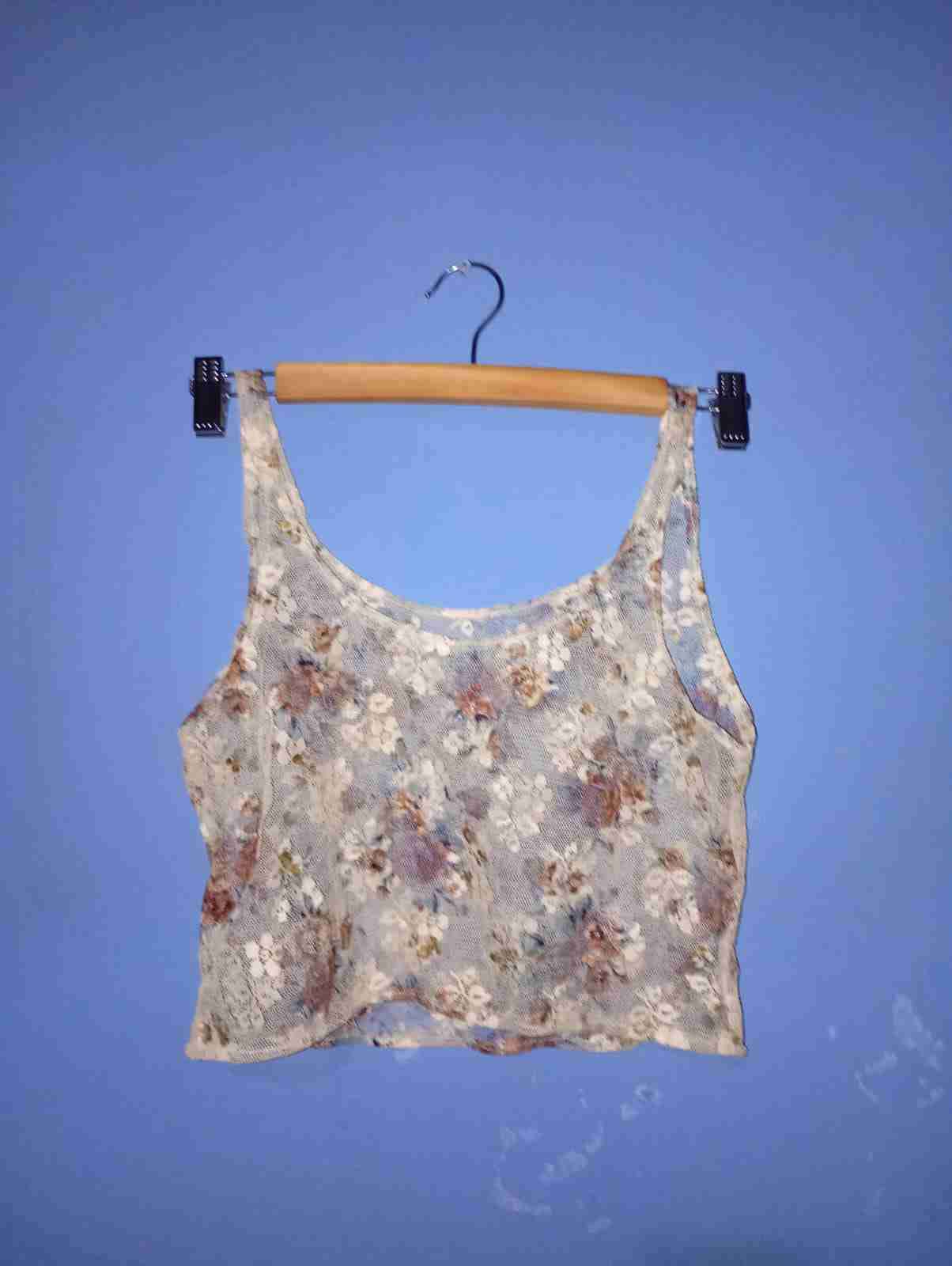 Top floral transparente