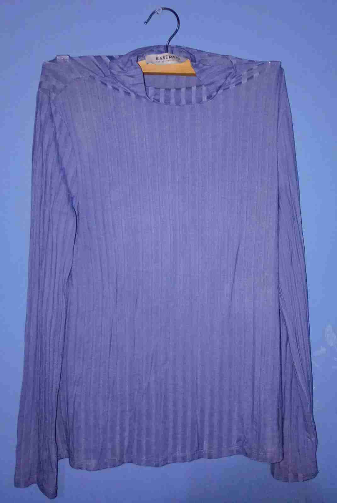 Beatle morado con cuello alto