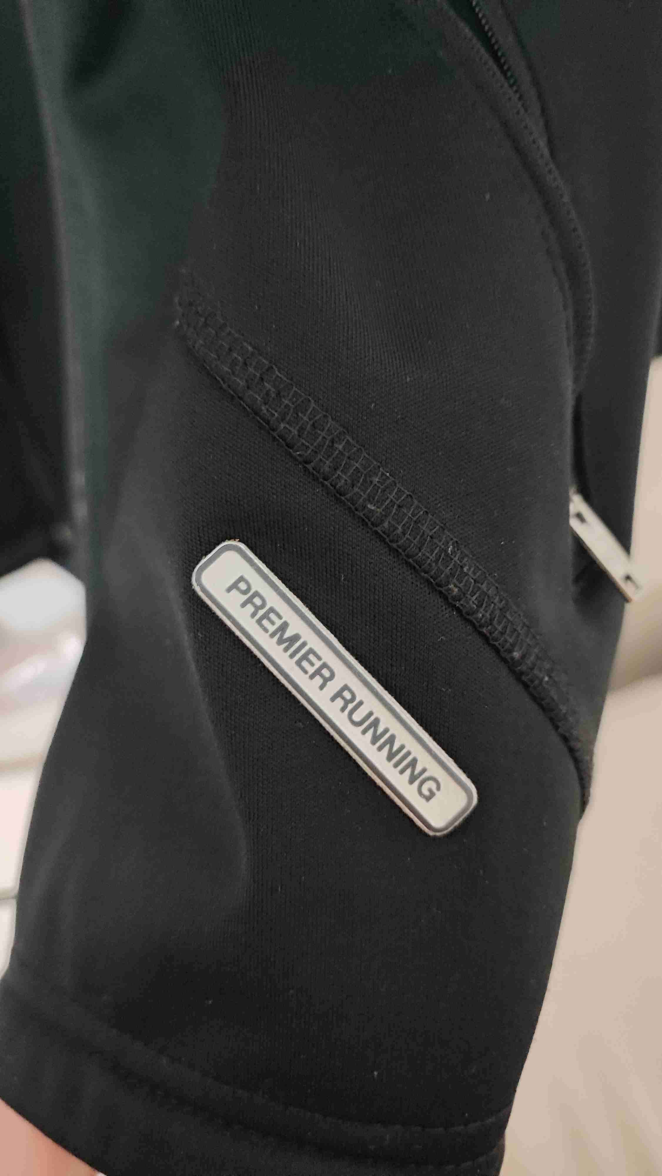 Chaqueta negra Reebok - miniatura 3