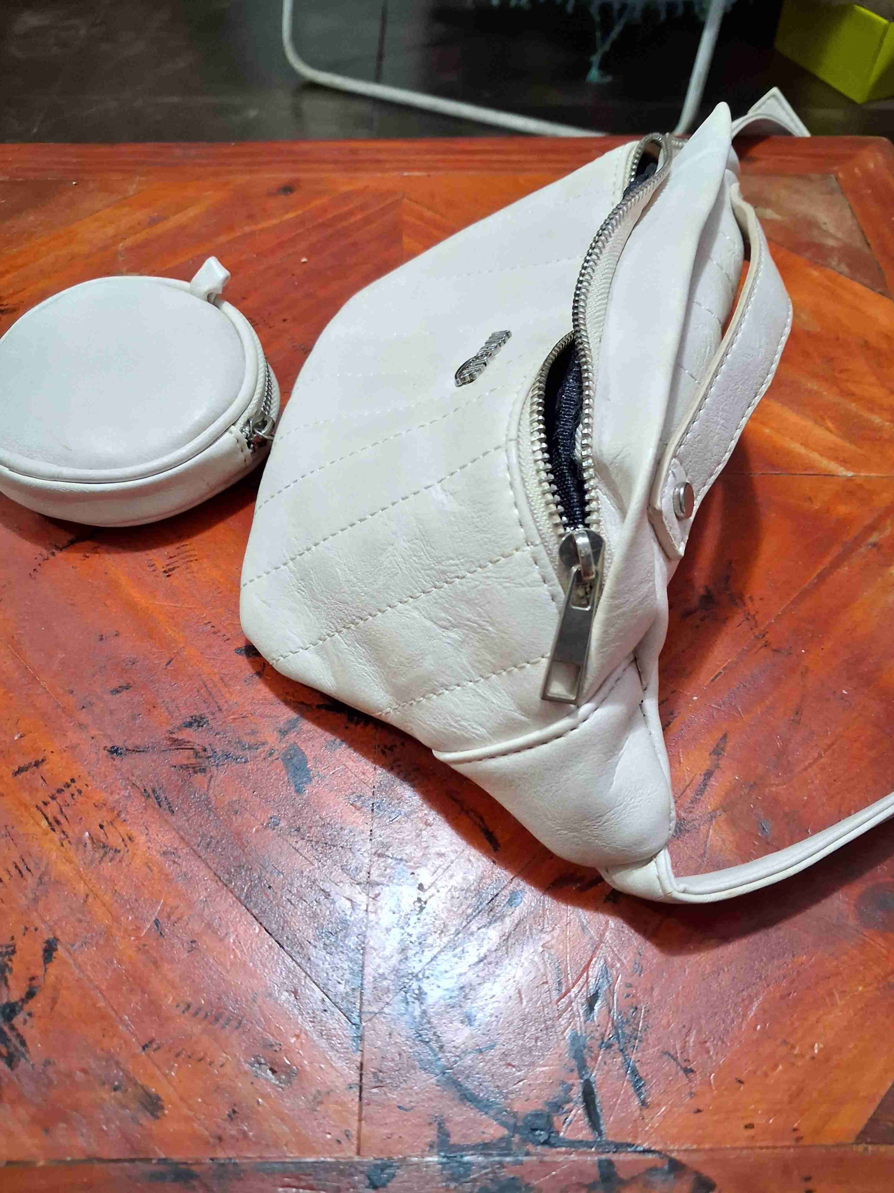 Riñonera blanca con monedero - miniatura 3