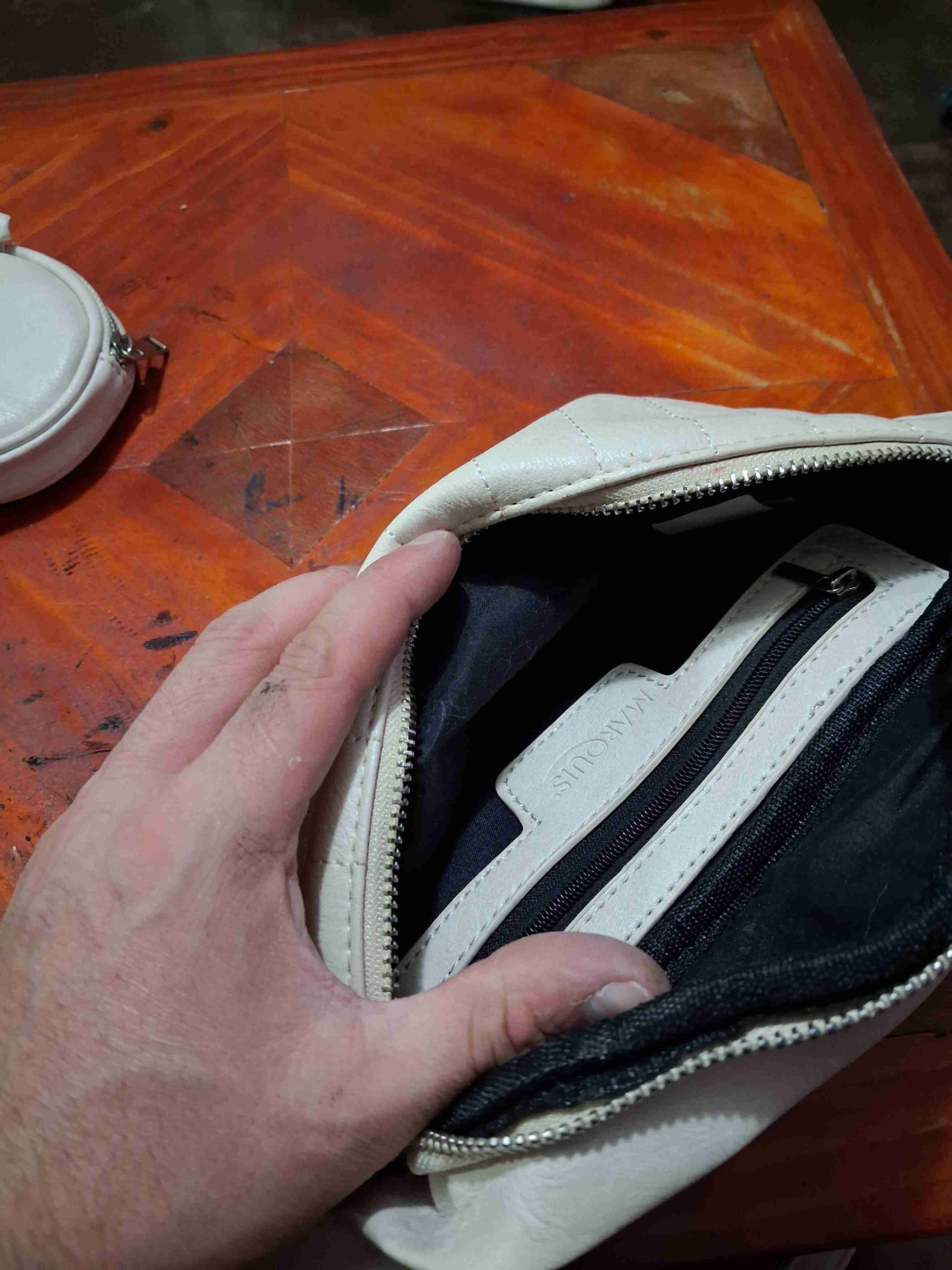 Riñonera blanca con monedero - miniatura 4