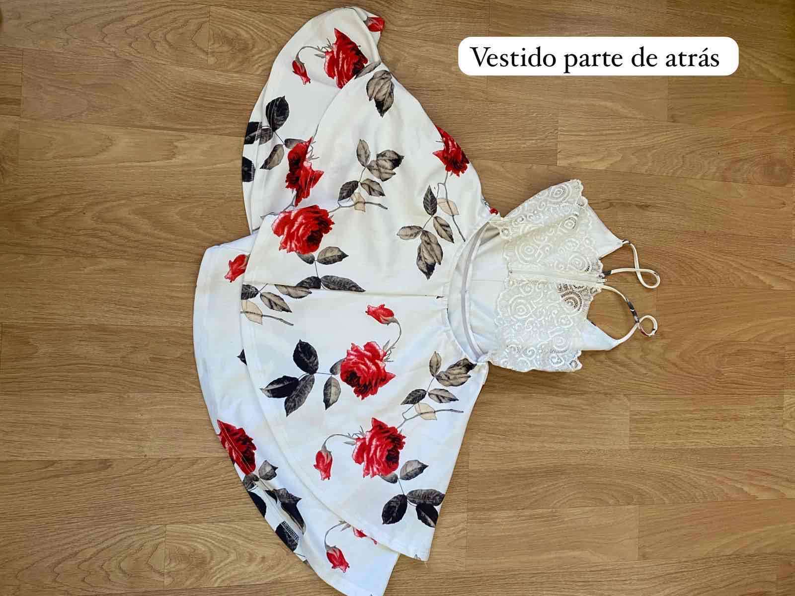 Vestido floral blanco y rojo - miniatura 2