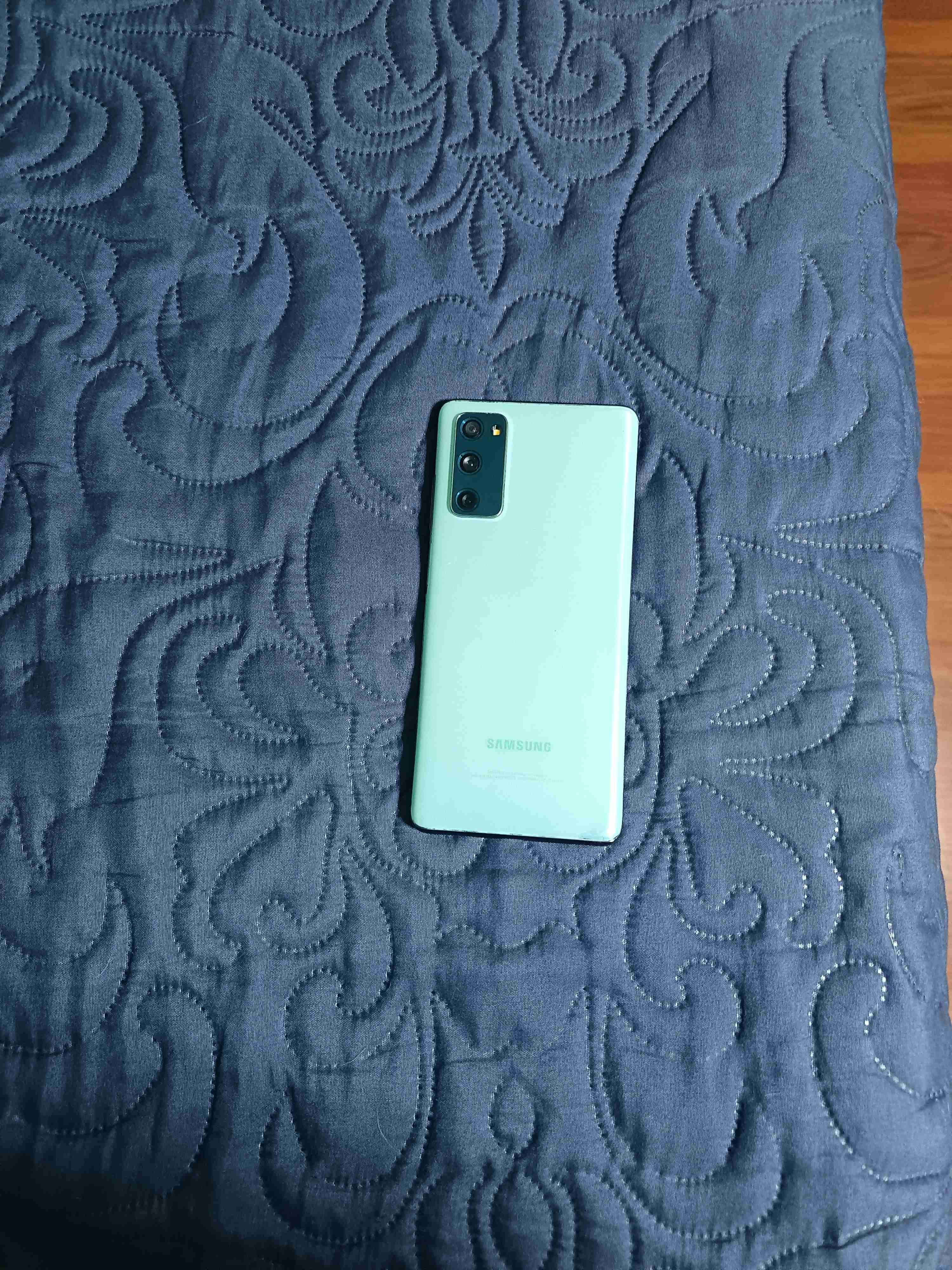 Smartphone Samsung Galaxy S20 FE - miniatura 2