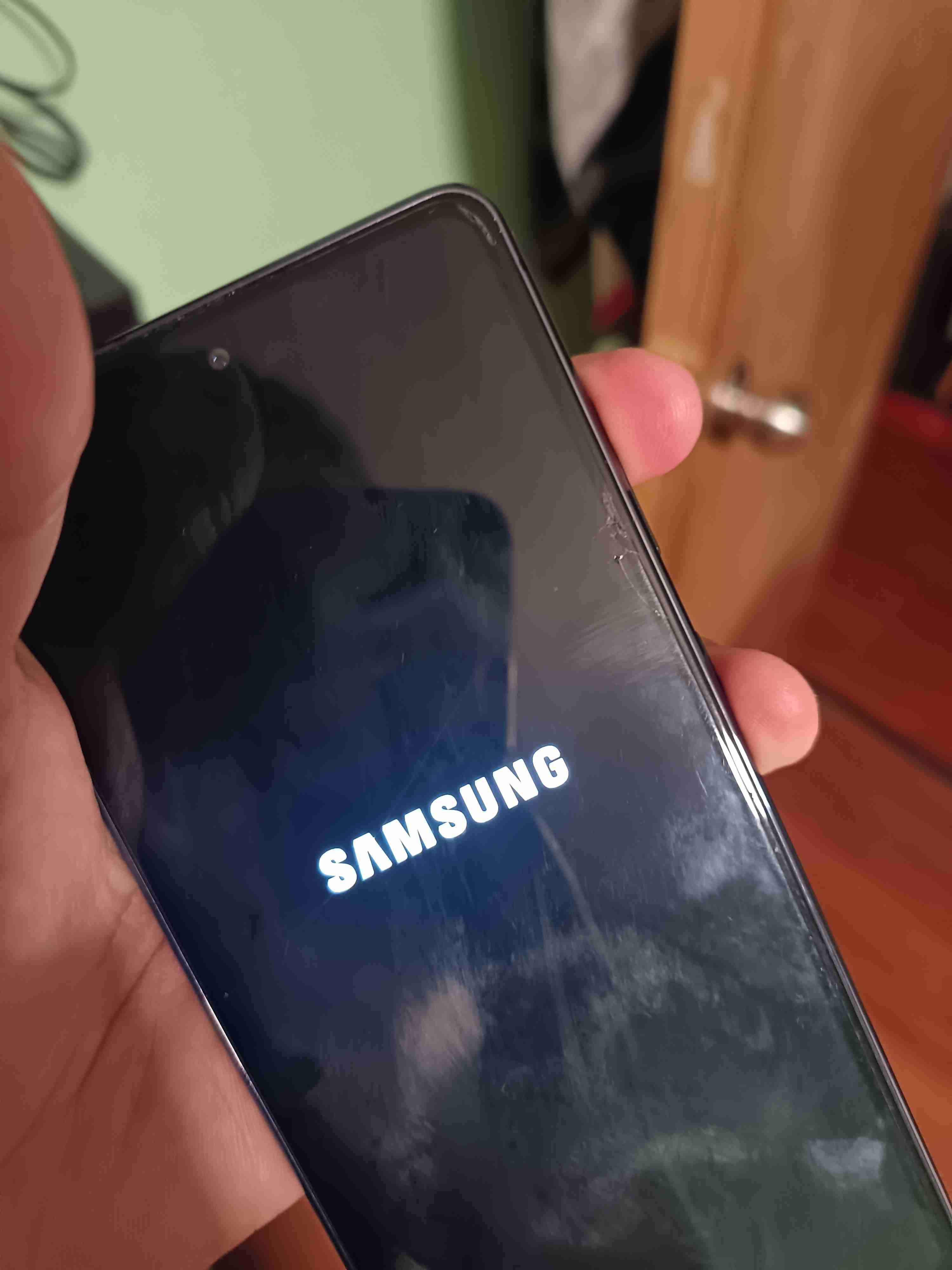 Smartphone Samsung Galaxy S20 FE - miniatura 3