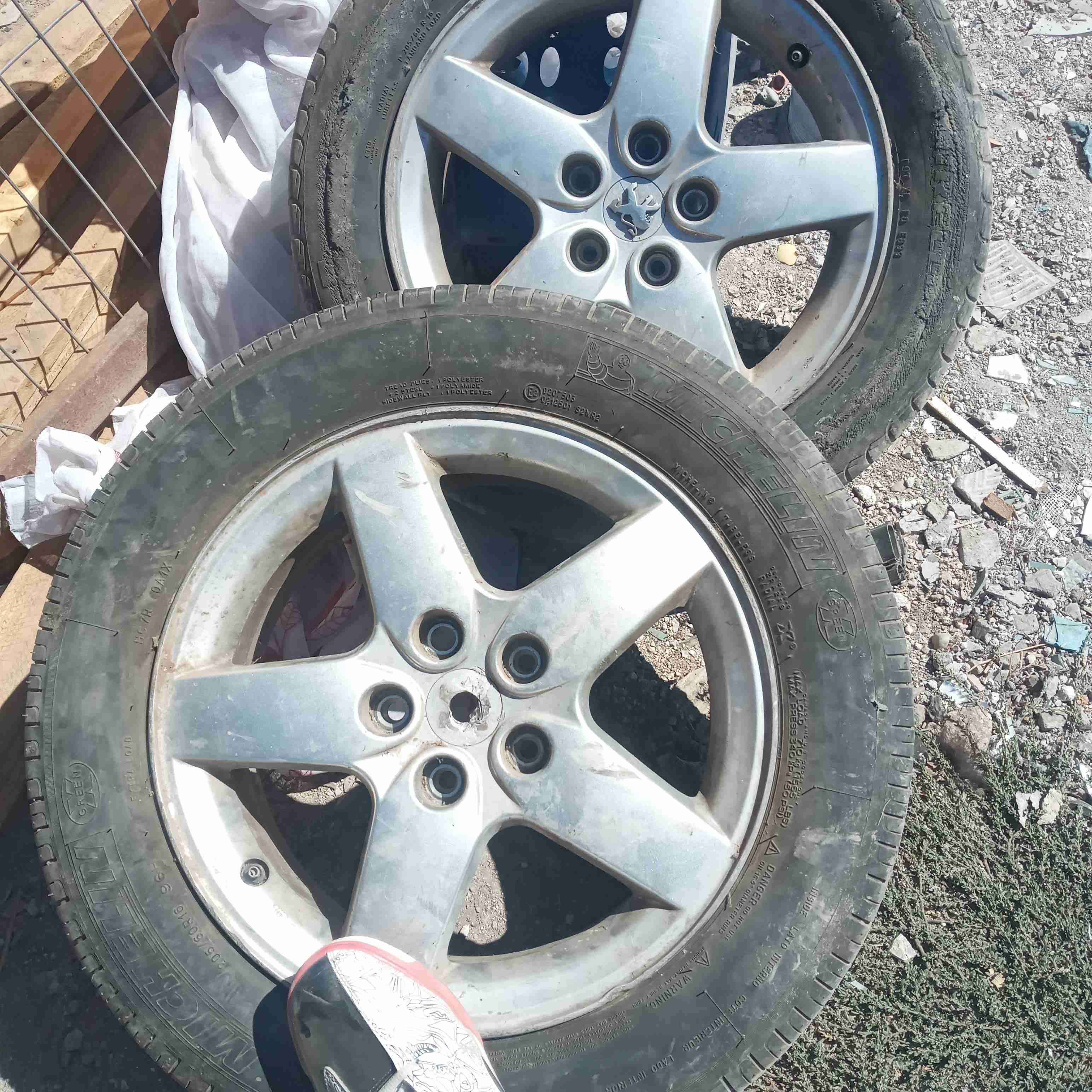 Llantas de aleación usadas