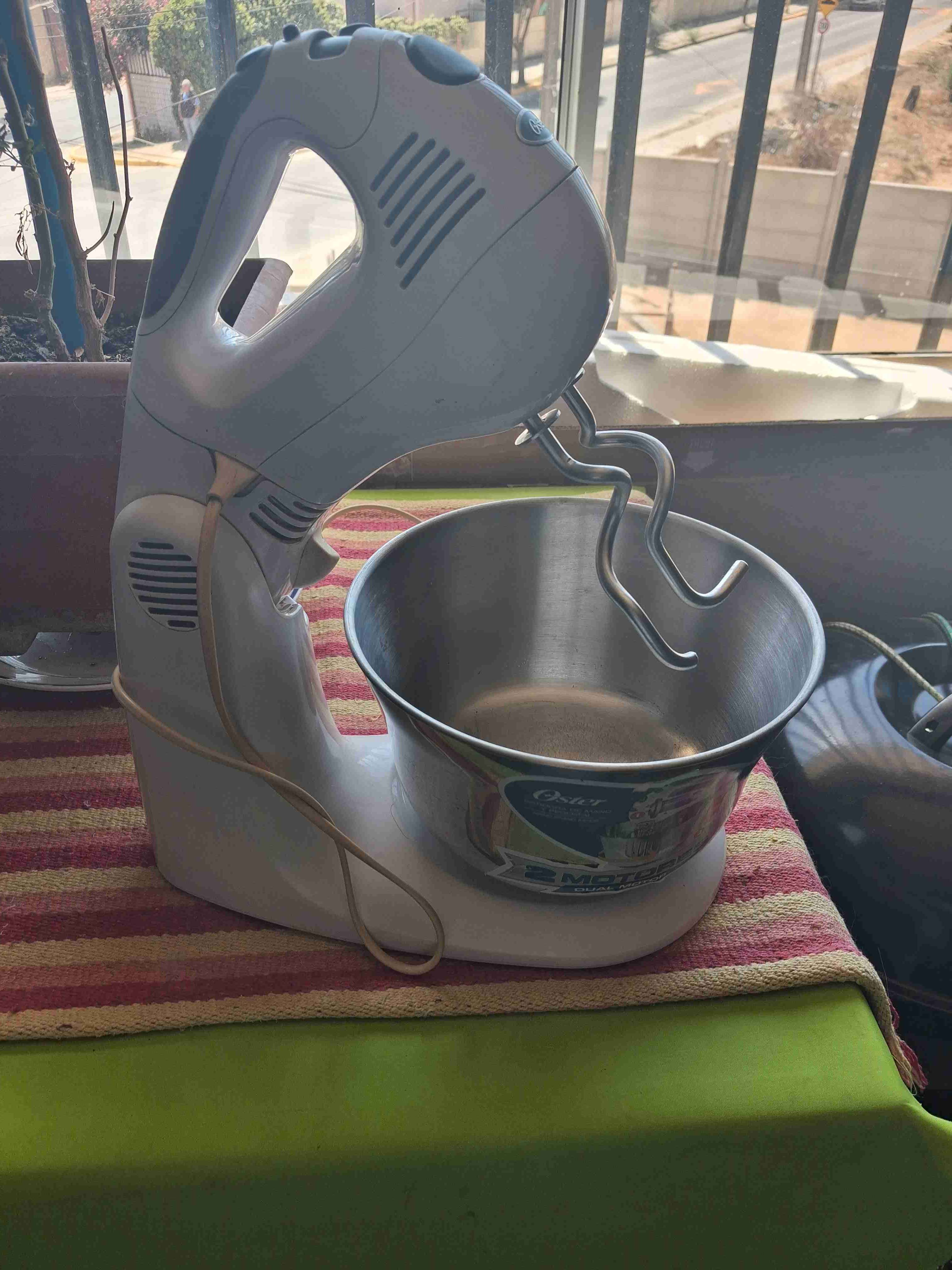 Batidora de pedestal Oster - miniatura 2