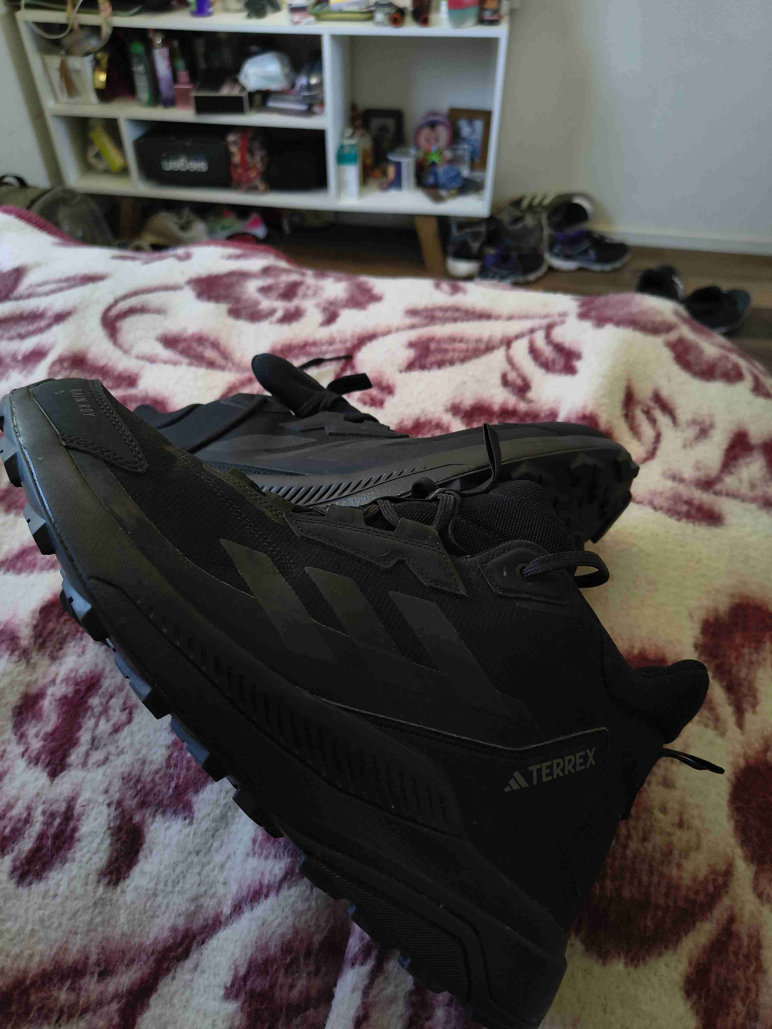 Zapatillas deportivas negras Terrex Adidas NUEVAS