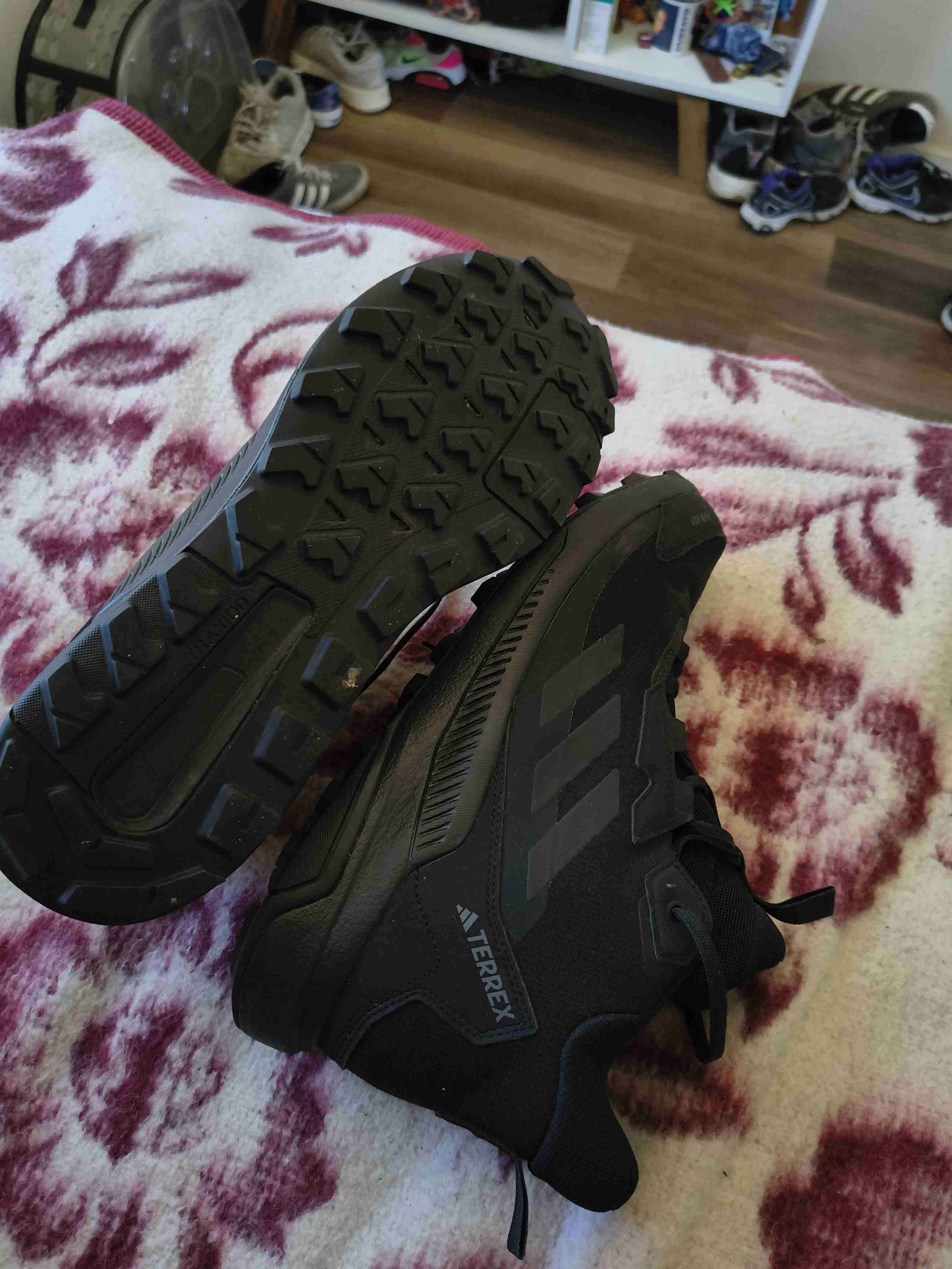 Zapatillas deportivas negras Terrex Adidas NUEVAS - miniatura 2