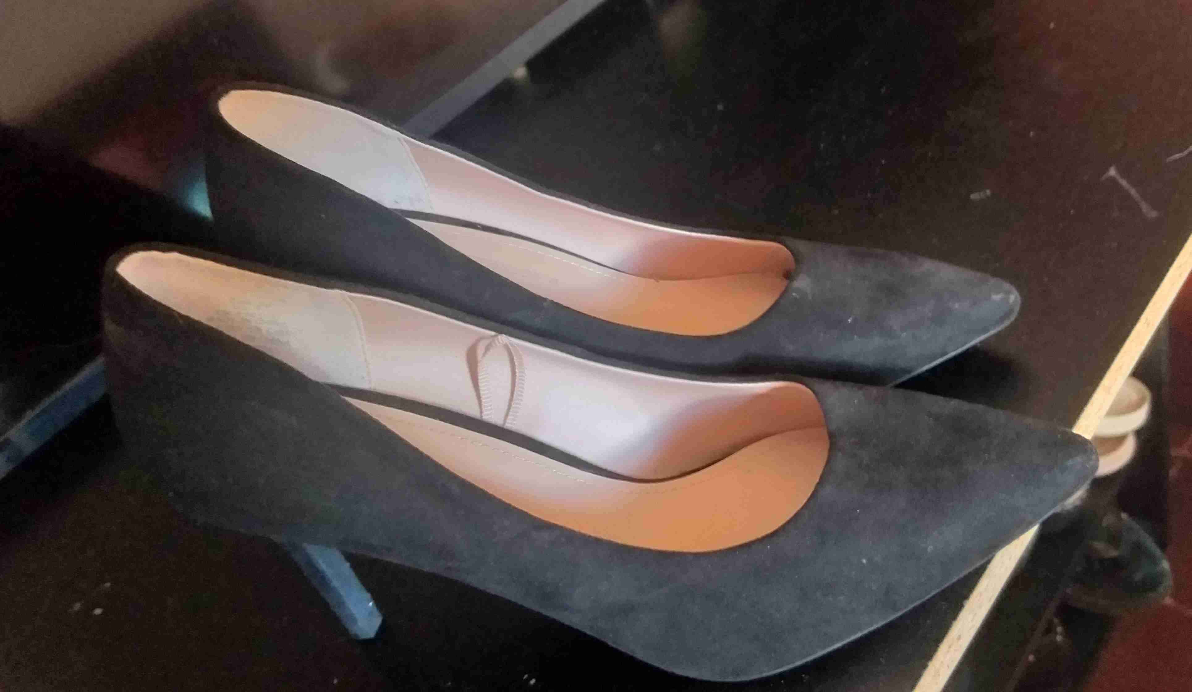 Zapatos de tacón altos negros