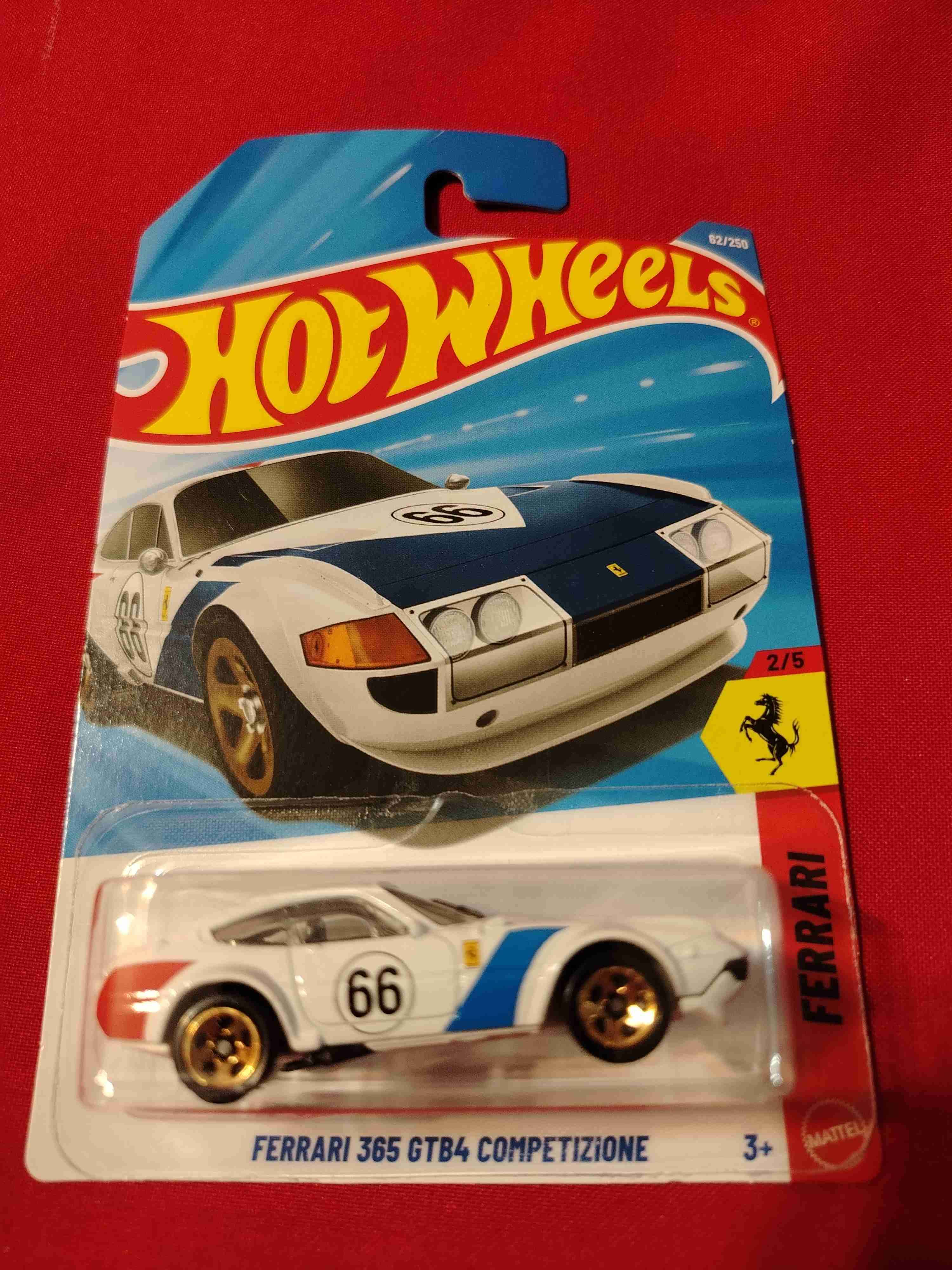Hot Wheels Ferrari 365 GTB4 y otros