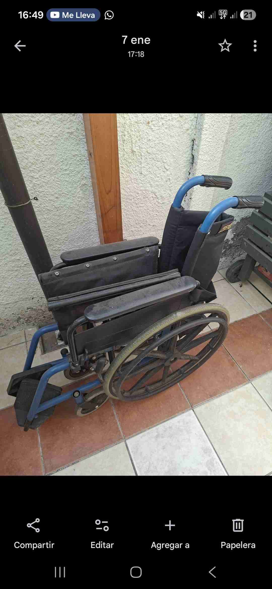 Silla de ruedas plegable