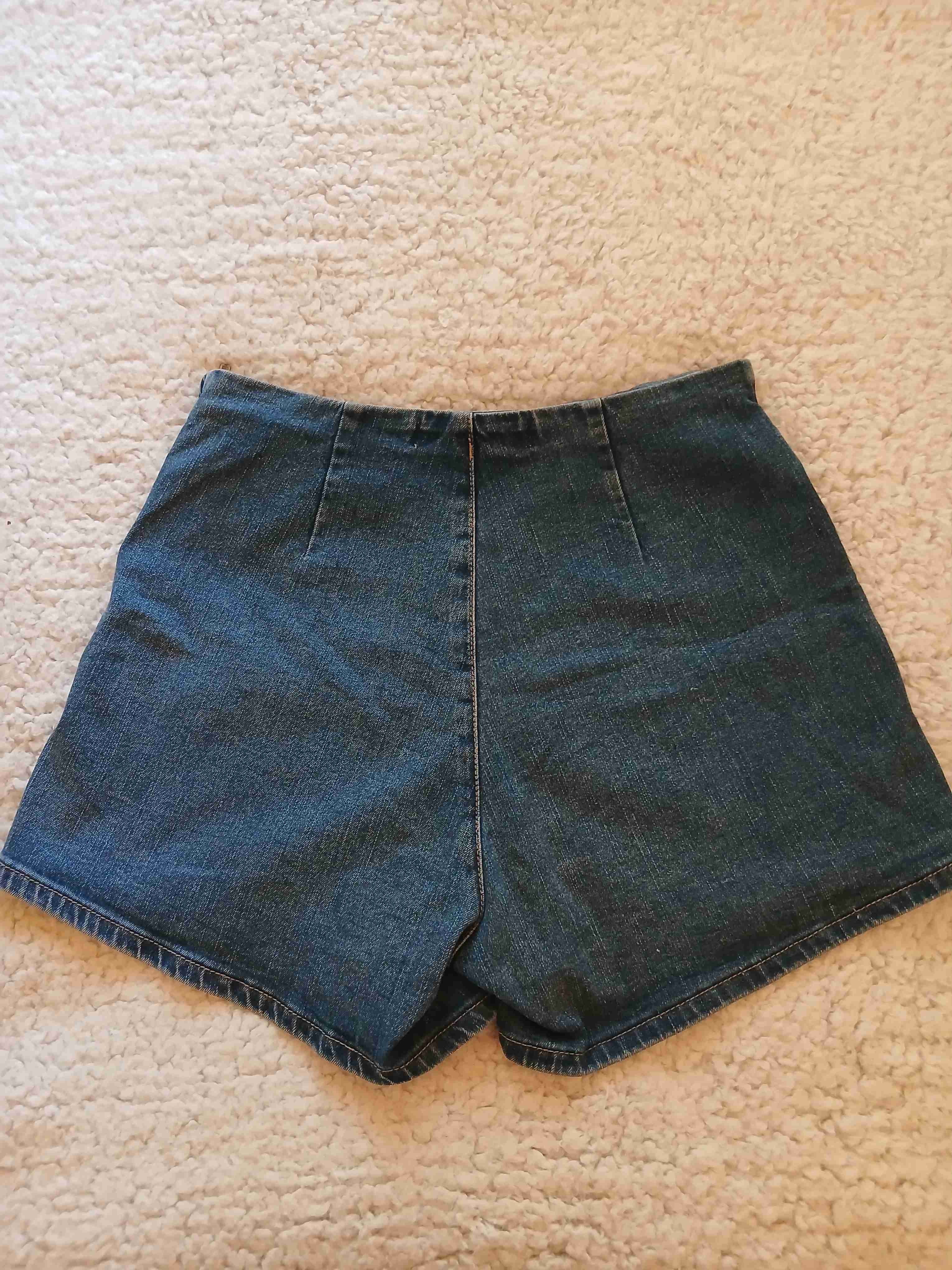 Falda short de mezclilla - miniatura 2