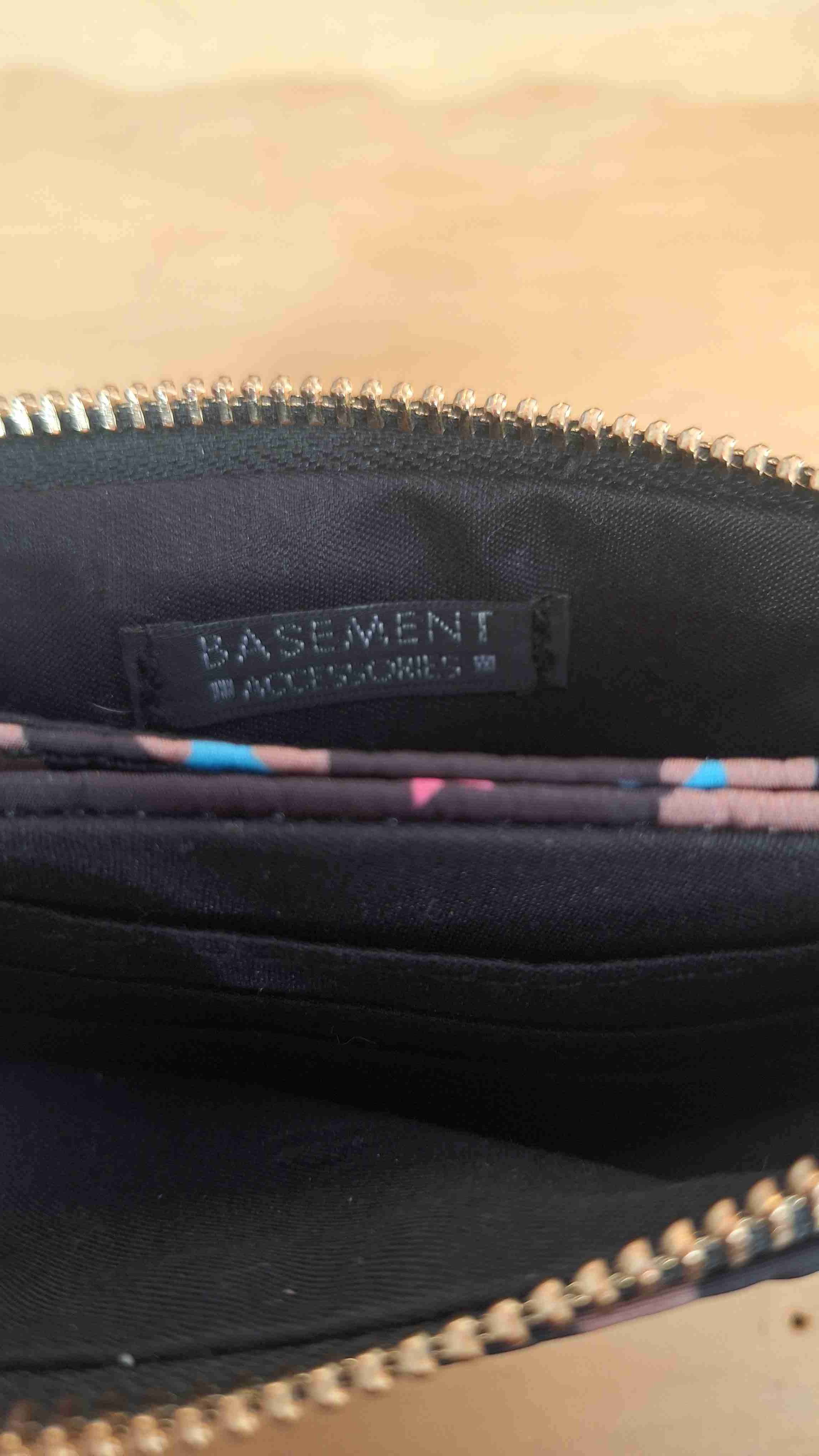 Billetera con estampado de estrellas Basement - miniatura 4