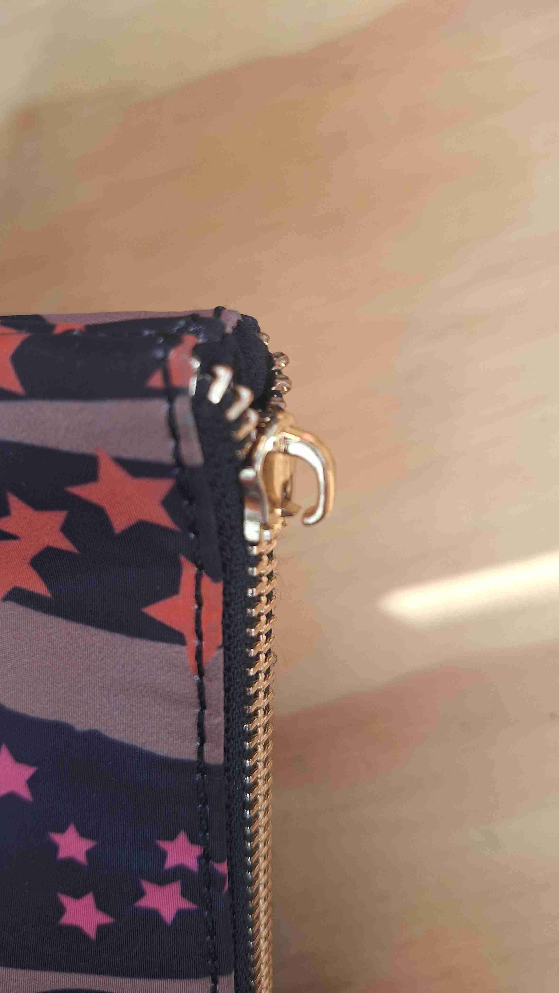 Billetera con estampado de estrellas Basement - miniatura 5