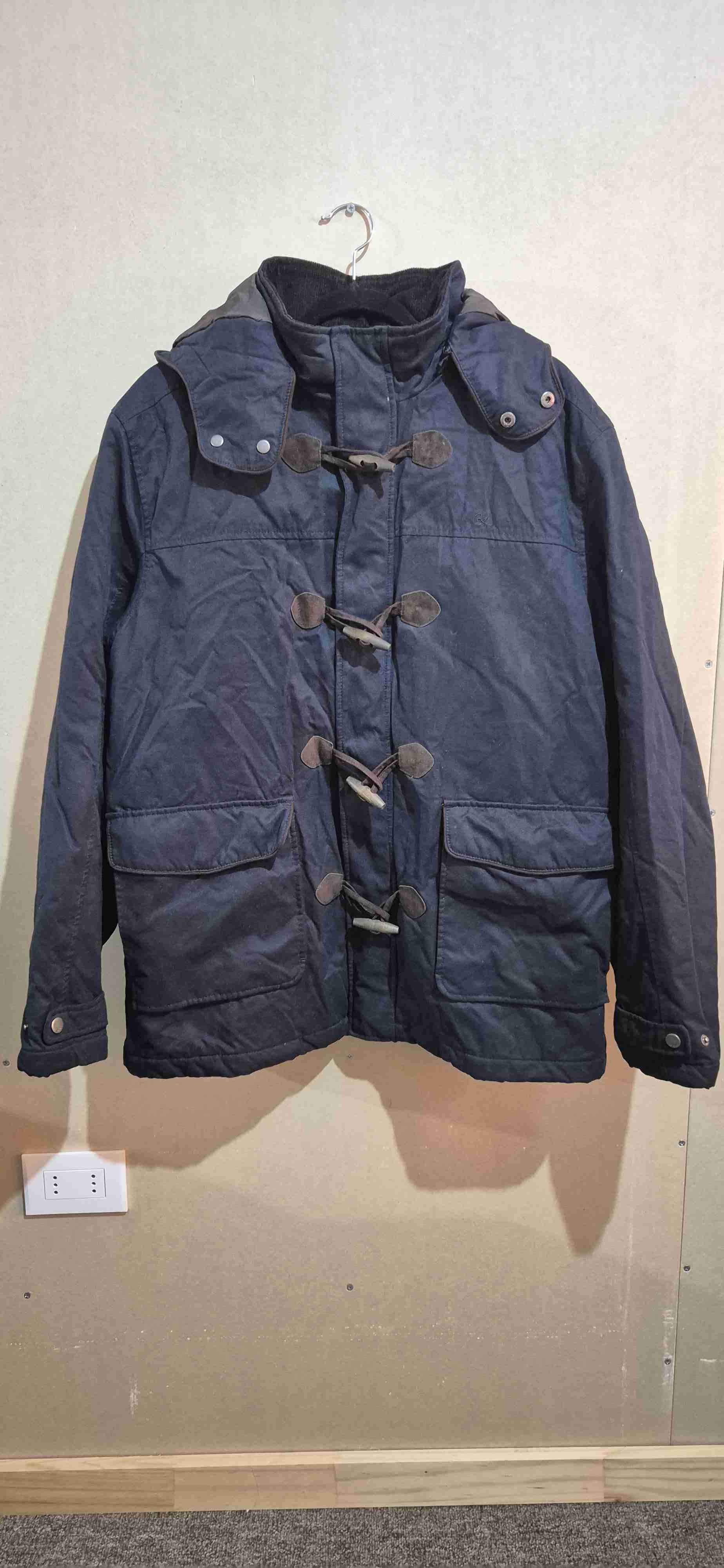 Abrigo azul con capucha - miniatura 2