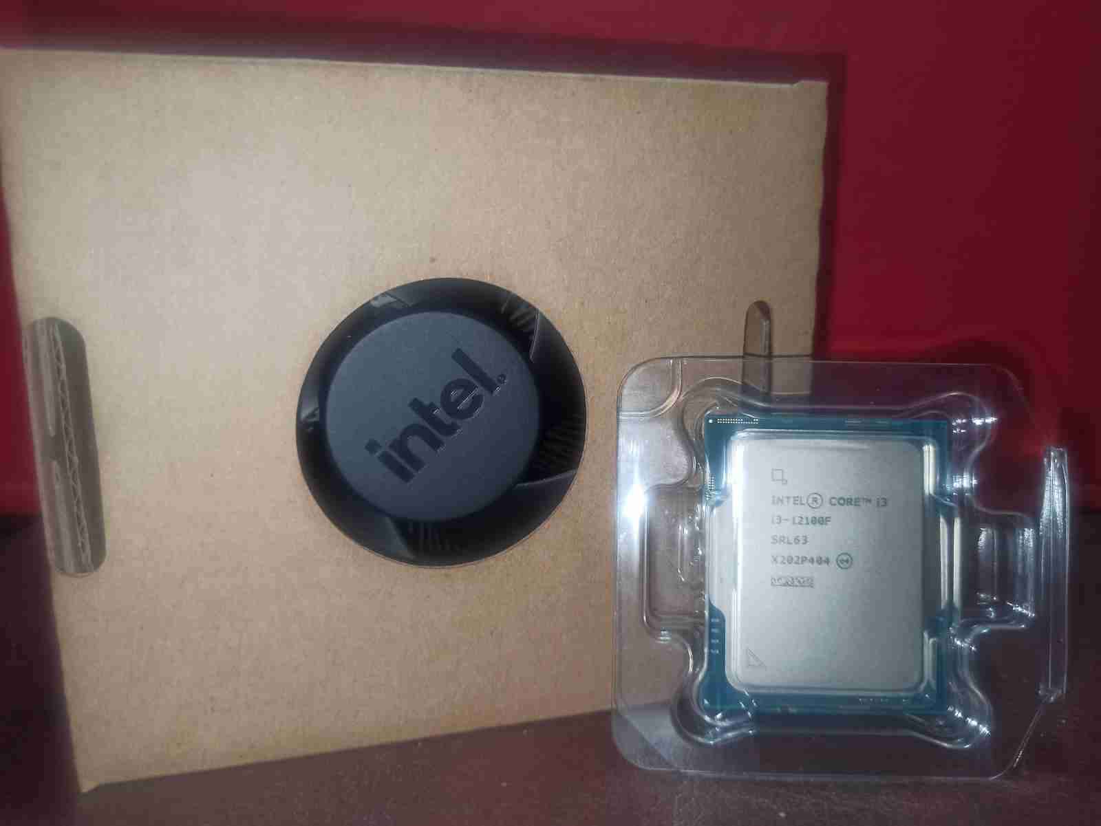 Procesador Intel Core i3 12a Gen - miniatura 2