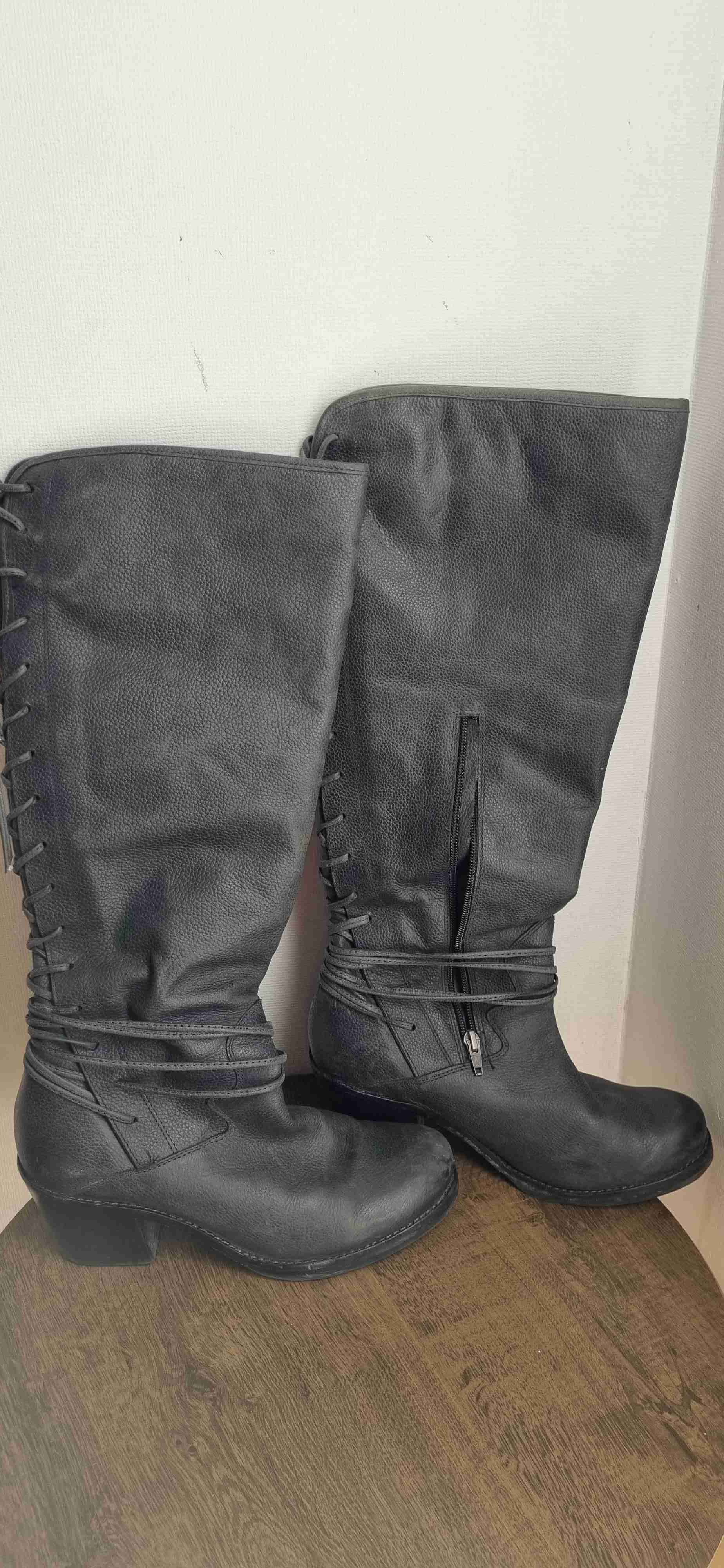 Botas 100% cuero. Marca Romano - miniatura 2