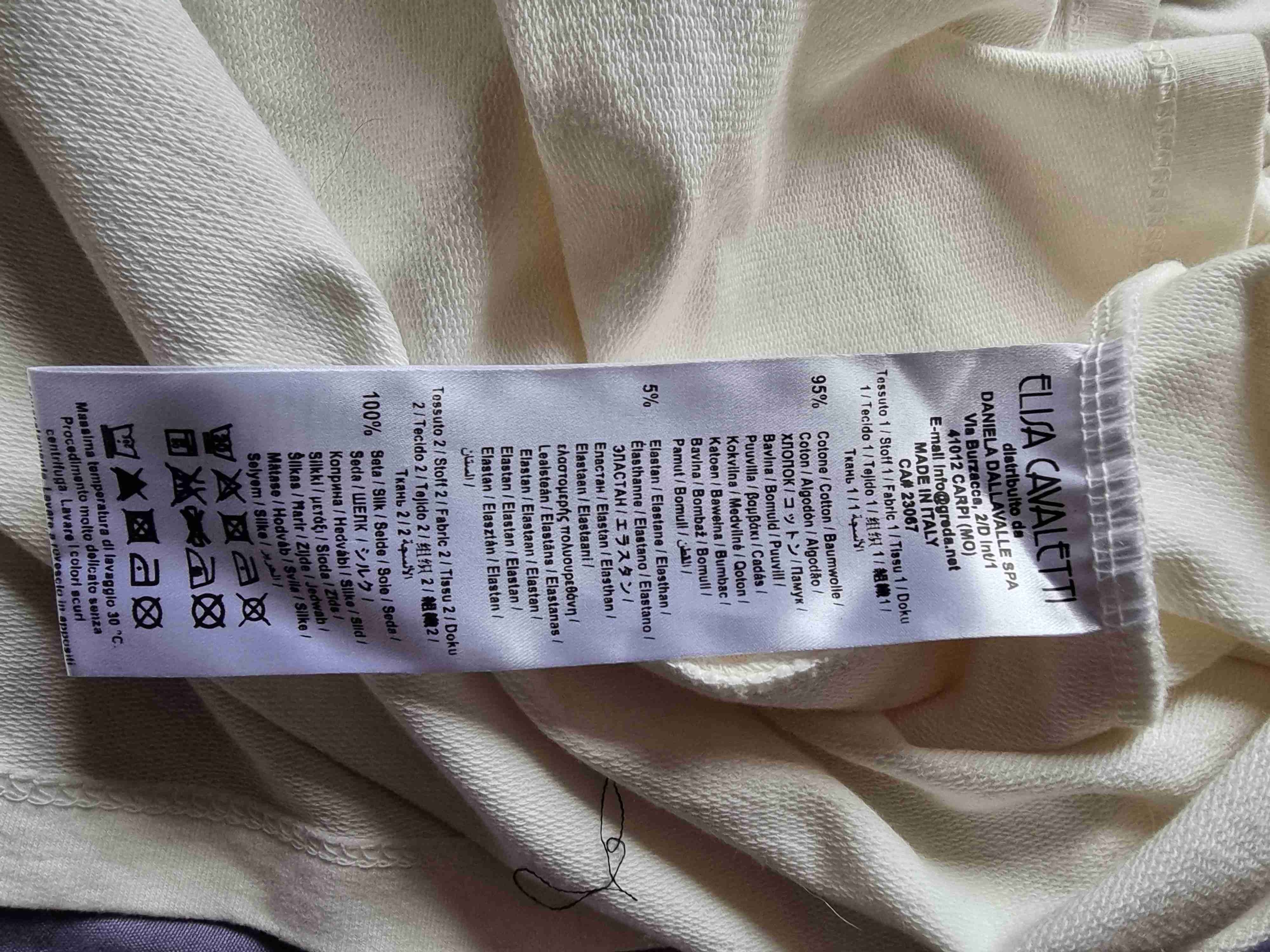 Polerón blanco con bordado - miniatura 5