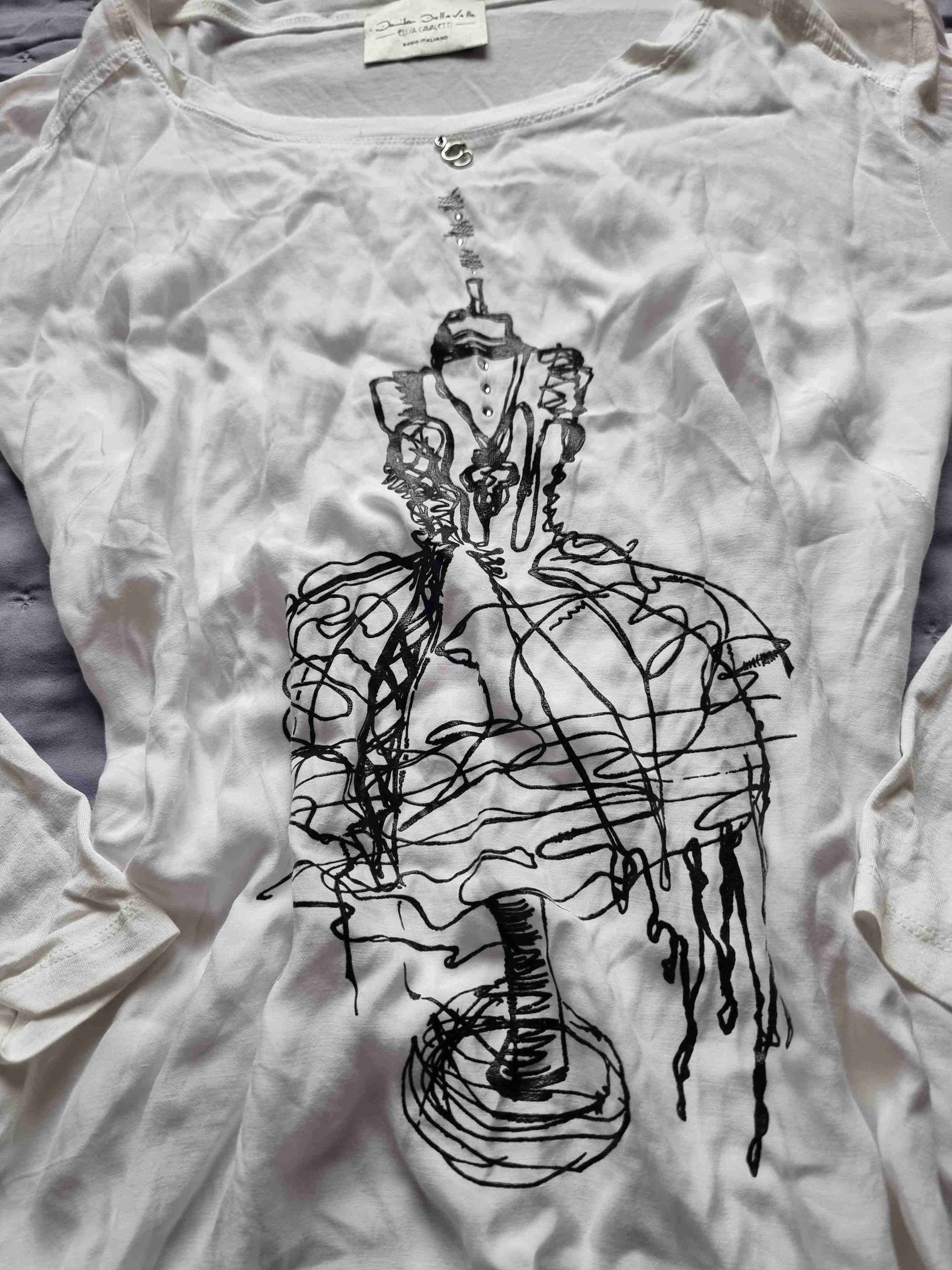 Polera larga tipo solera con diseño negro - miniatura 3