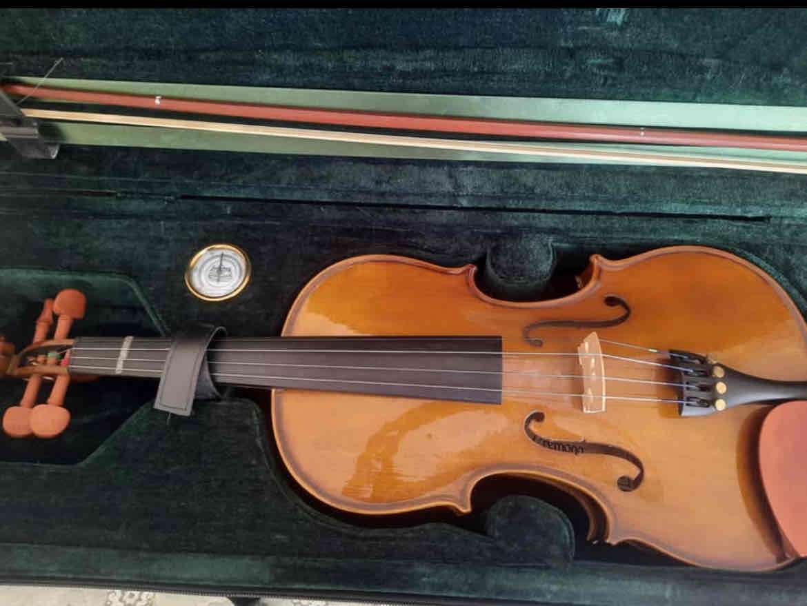 Violín con estuche y arco - miniatura 3