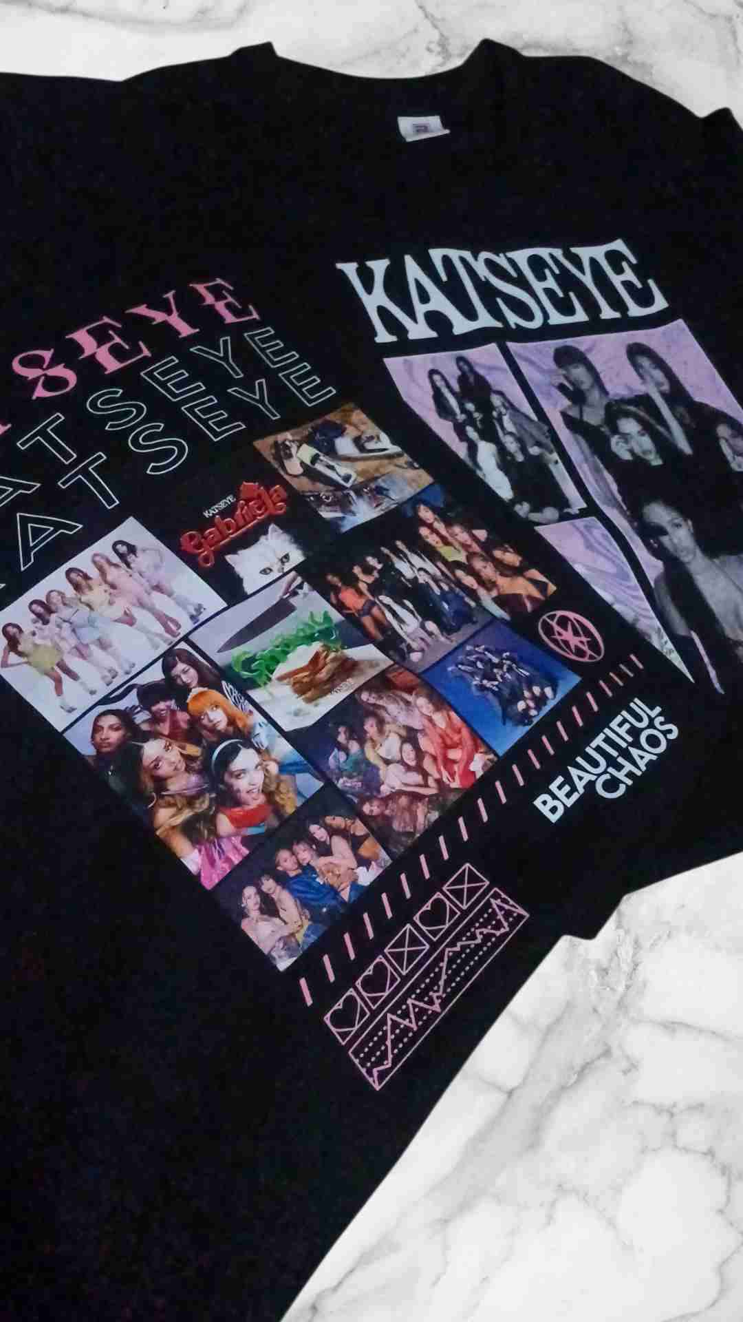 Polera negra Katseye estampada - miniatura 2