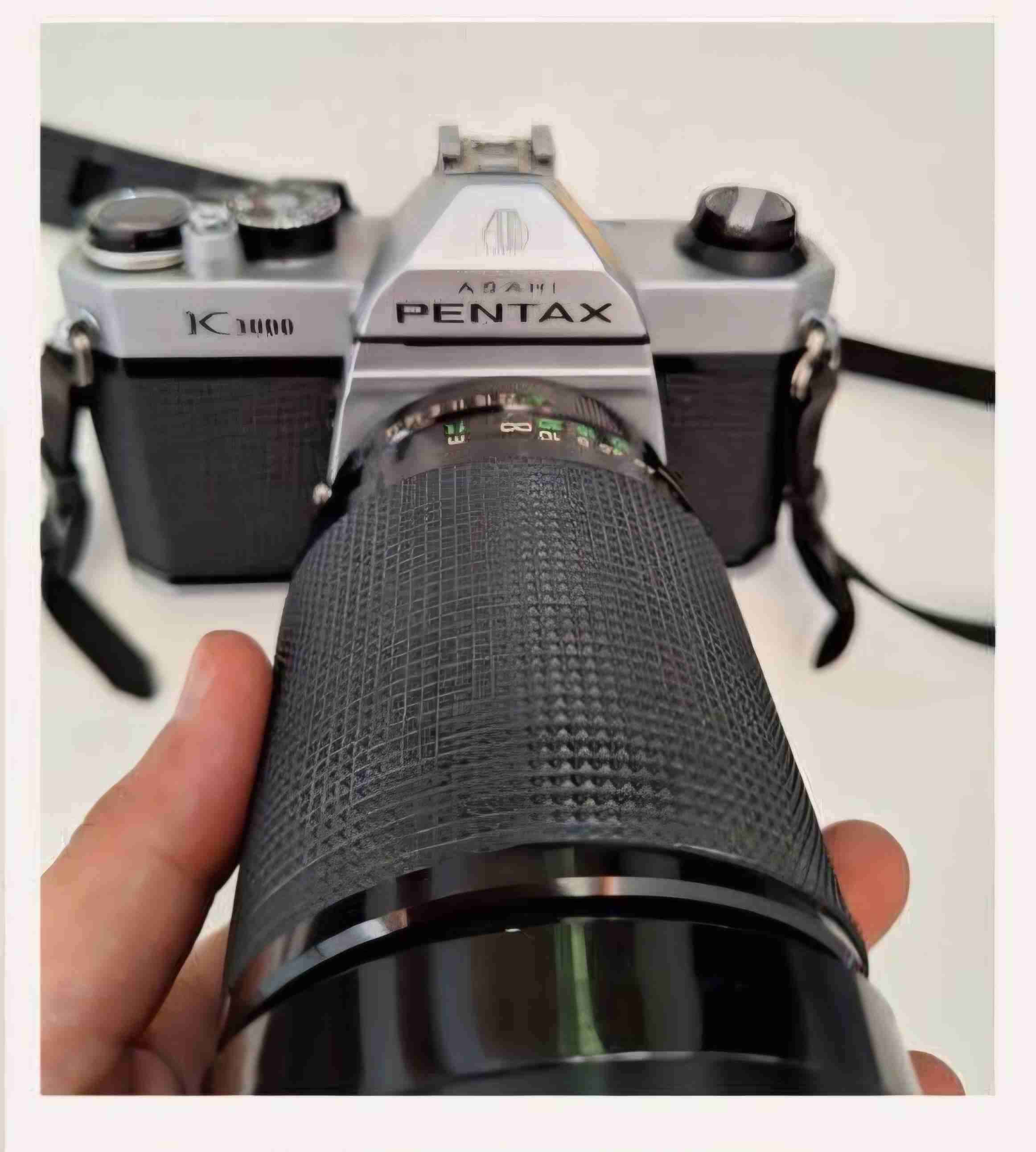 Cámara Pentax Asahi K1000 con accesorios + regalo - miniatura 2