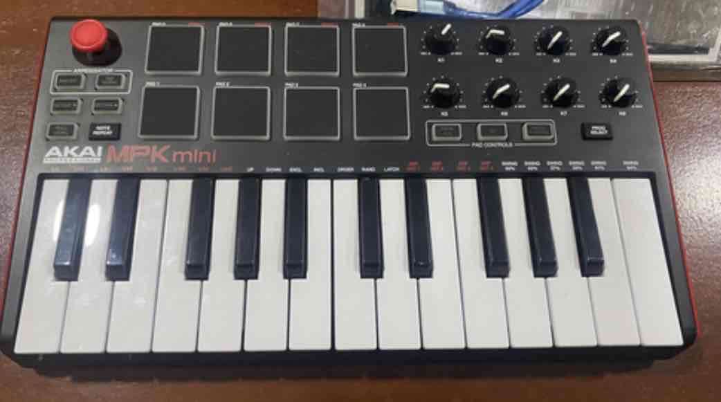 Teclado MIDI Akai MPK Mini - miniatura 3