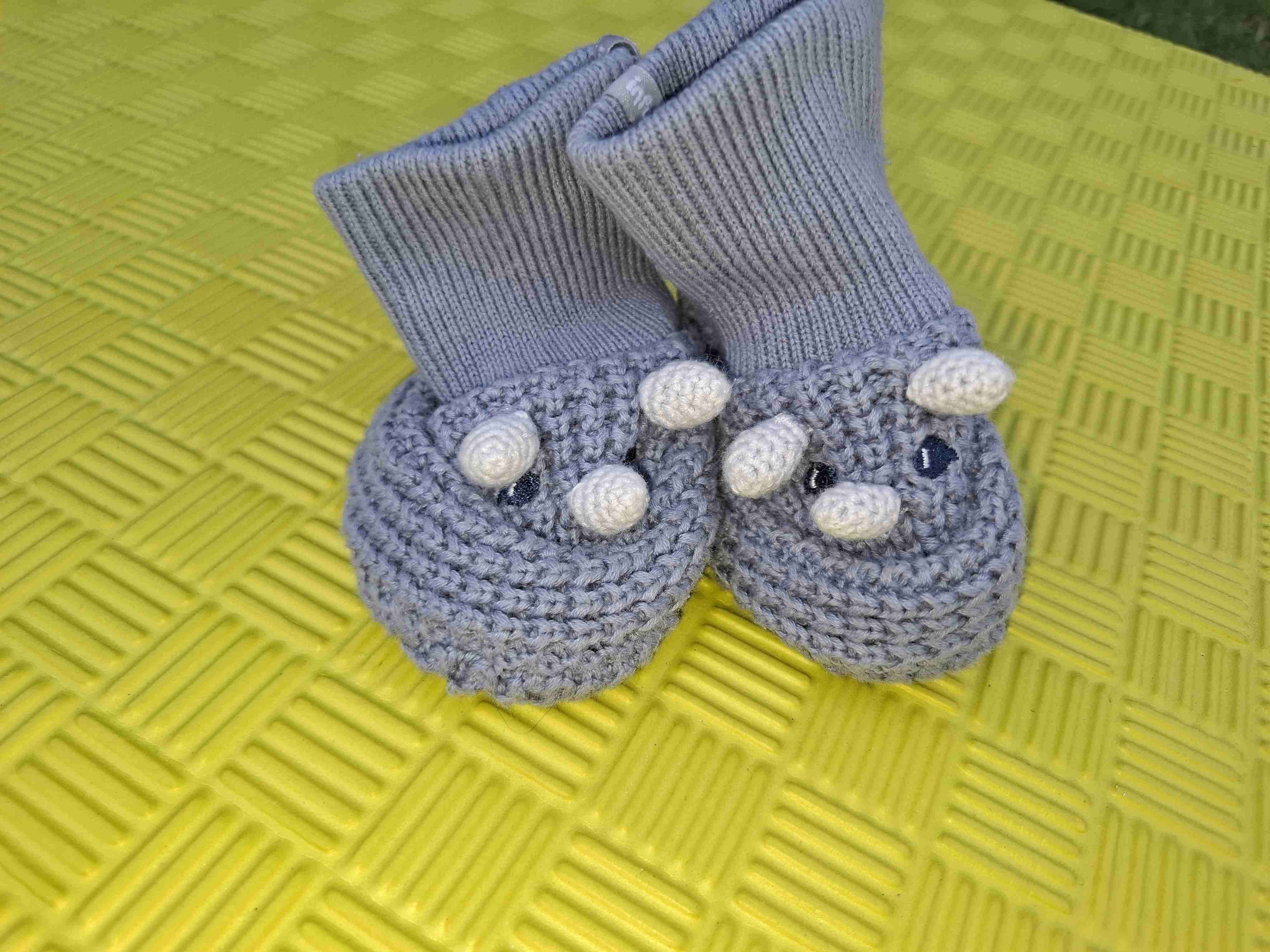 Zapatos tejidos para bebé