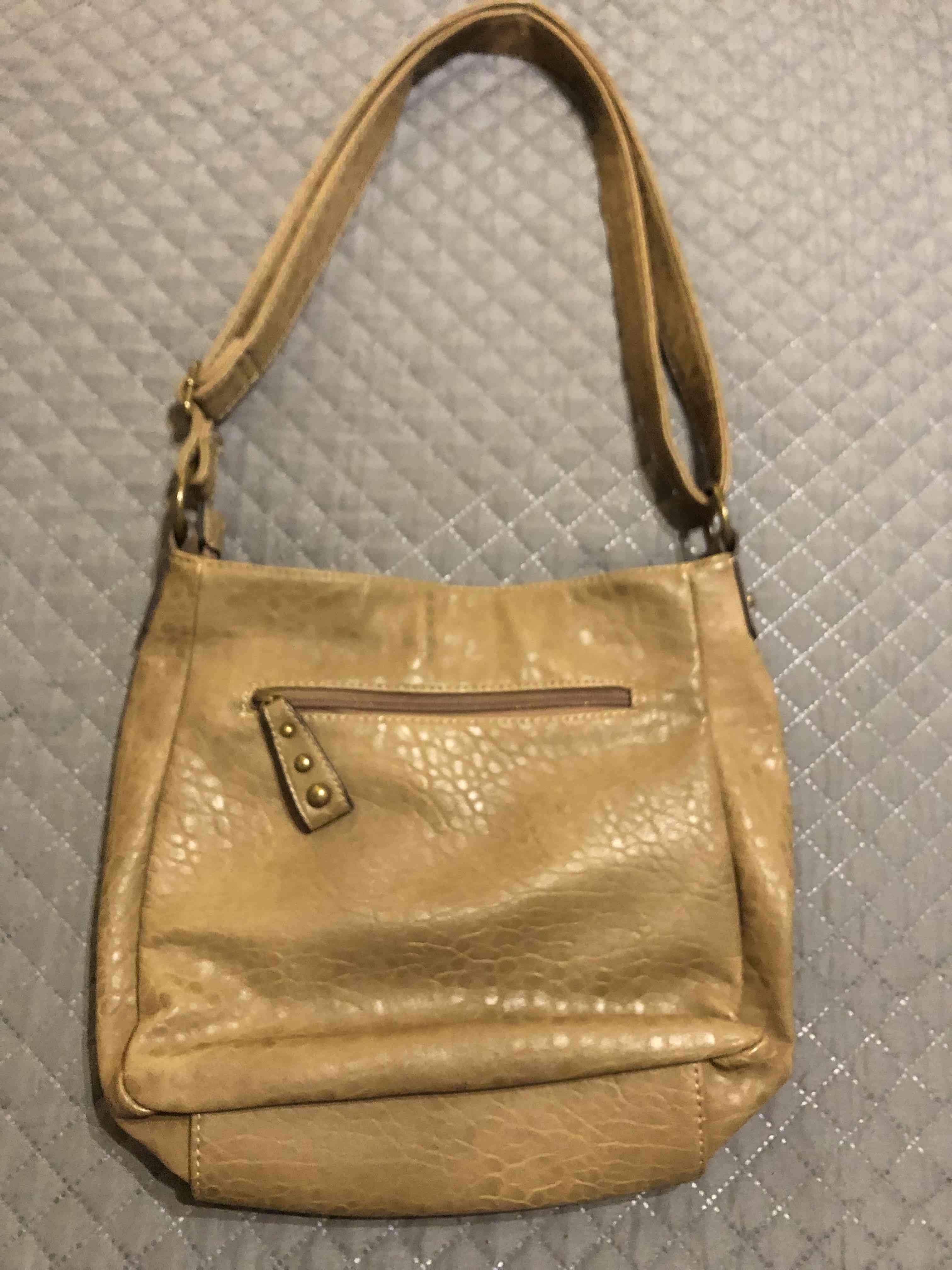 Cartera Camel con detalles metálicos - miniatura 2