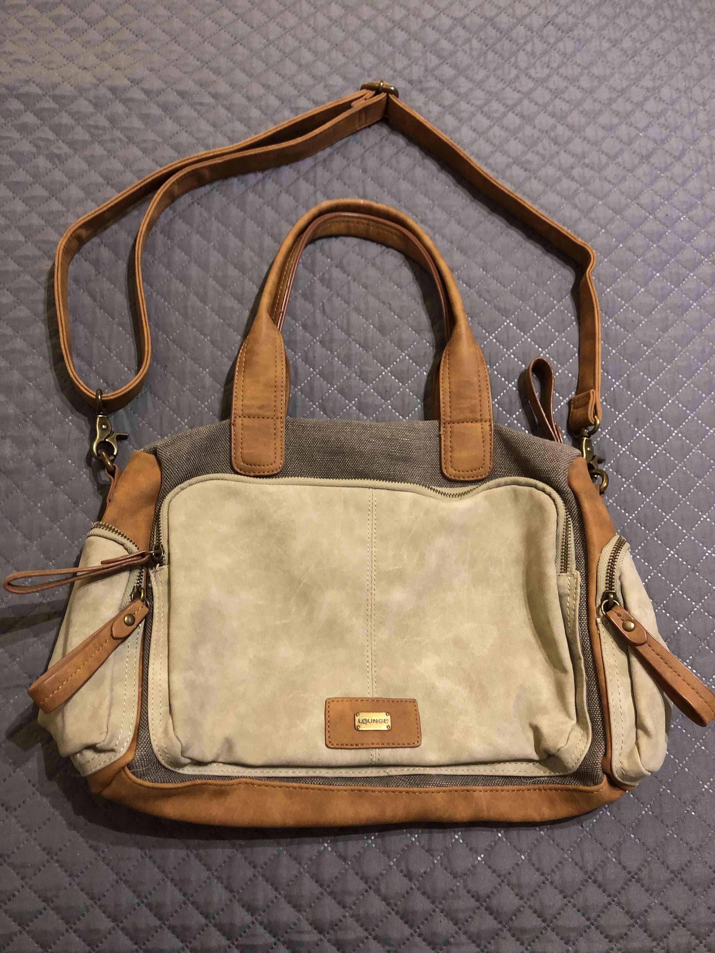 Cartera beige, marrón y gris
