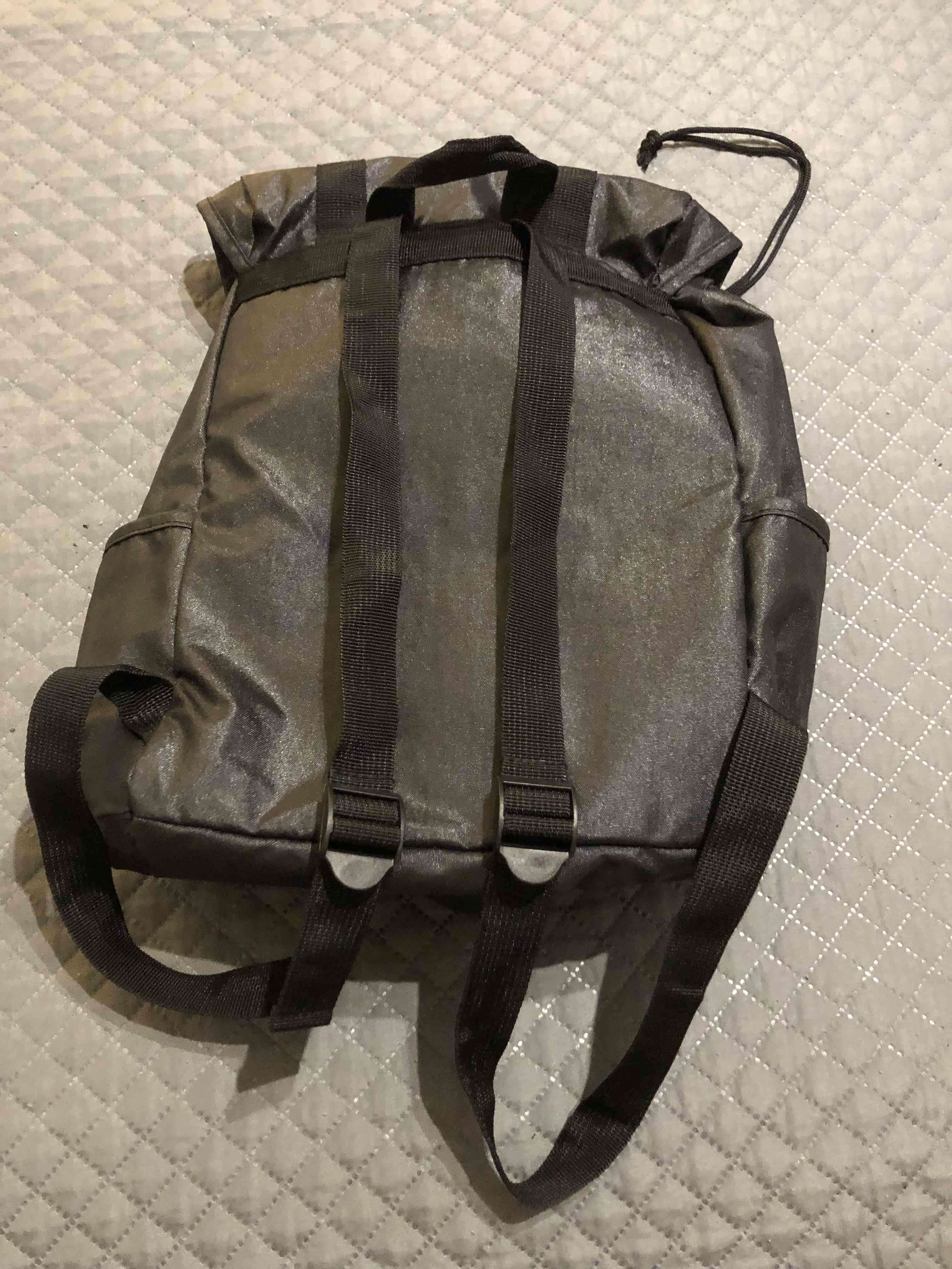 Mochila negra Syb con bolsillos - miniatura 3