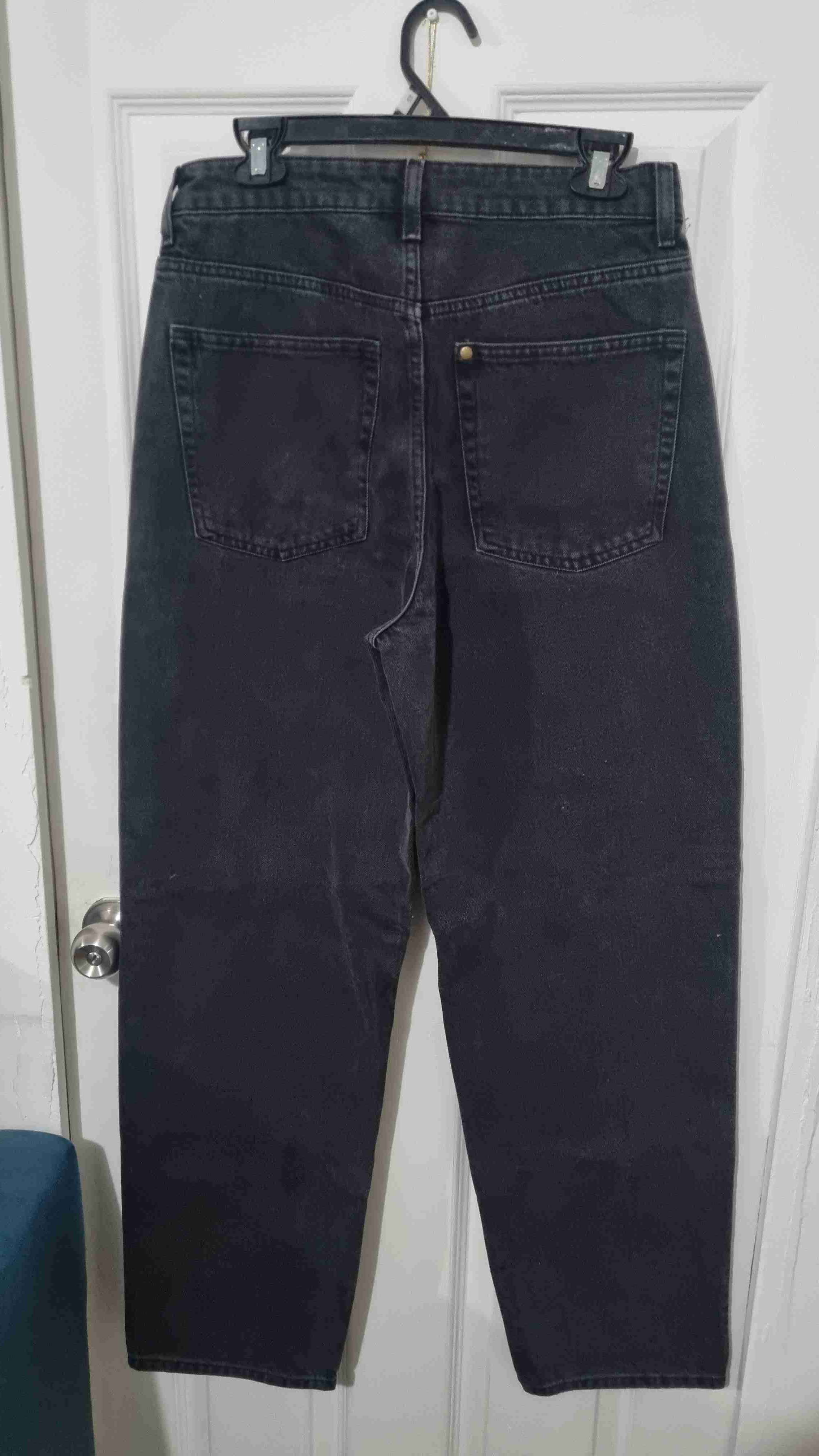 Jeans negros clásicos - miniatura 2