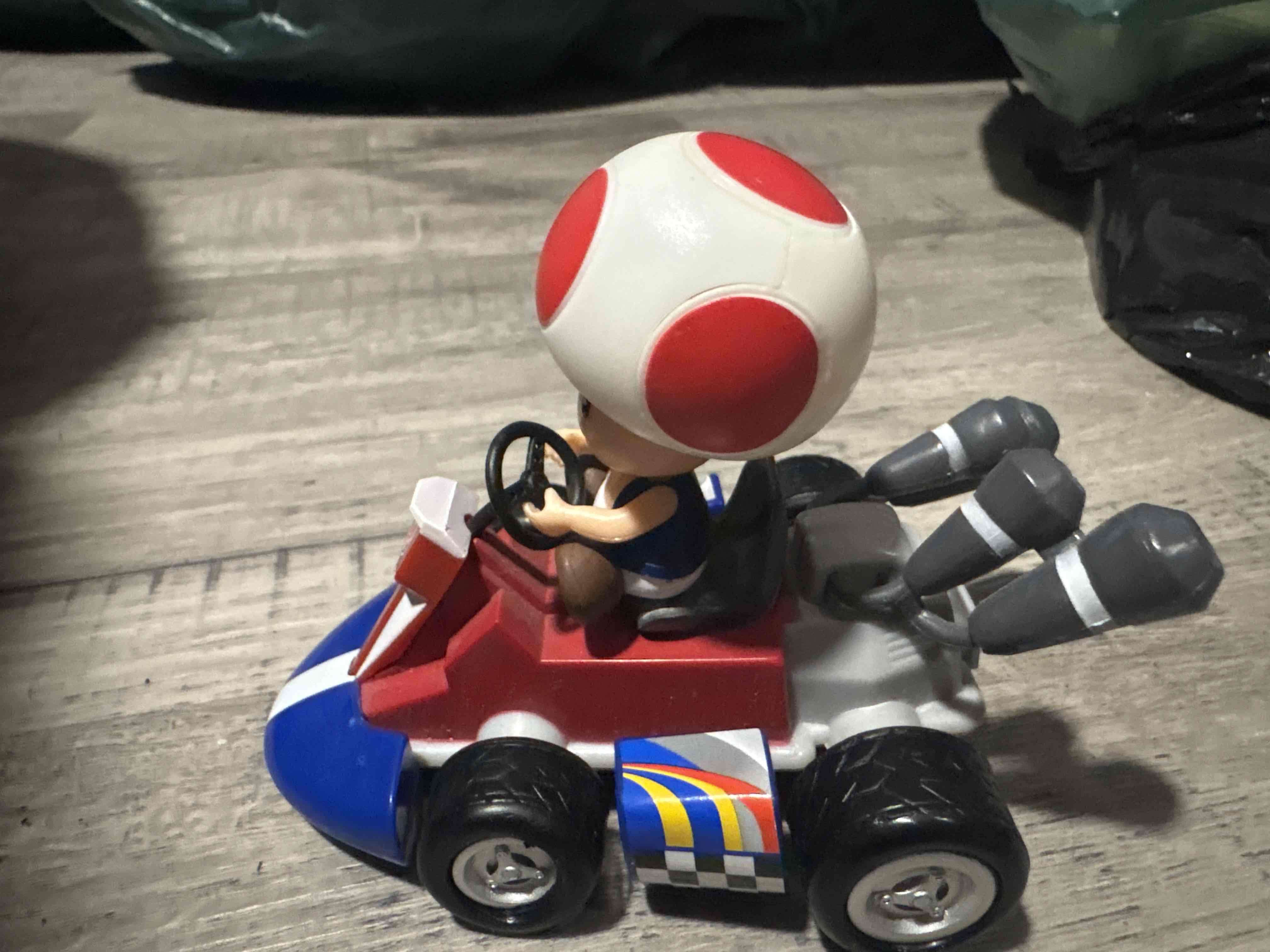Figura de Toad en kart