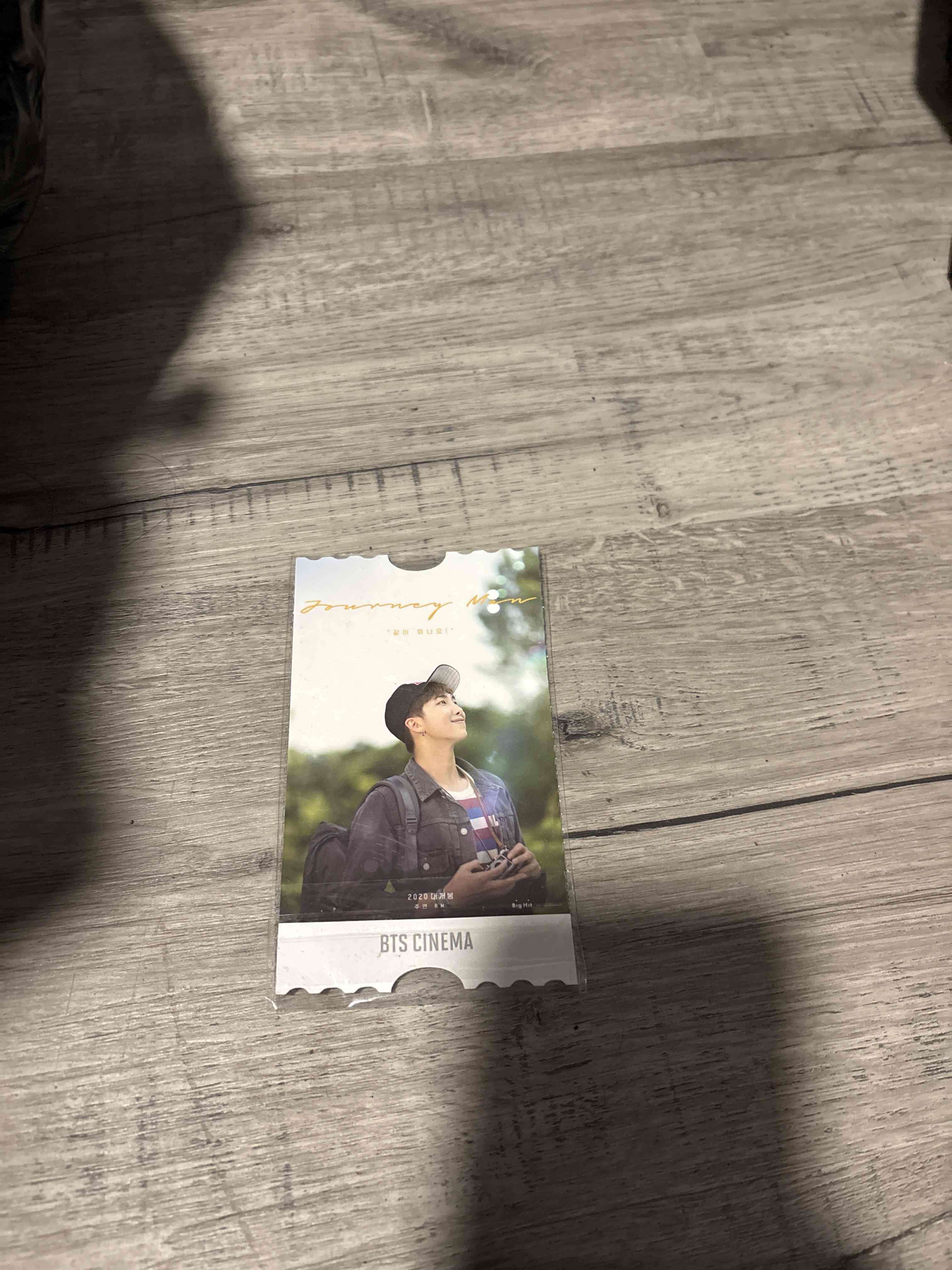 Fototarjeta de BTS Cinema