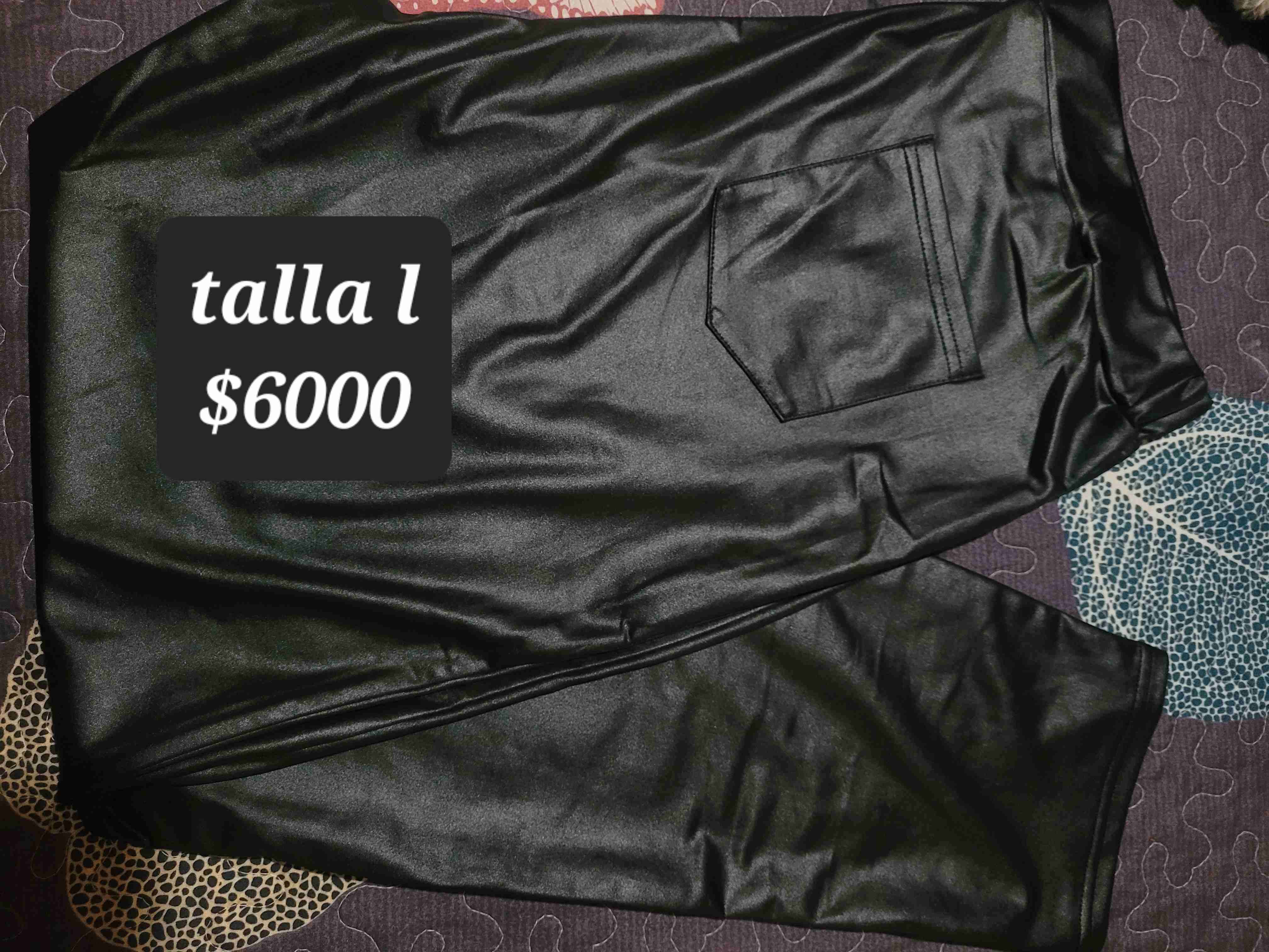 Pantalones negros talla L