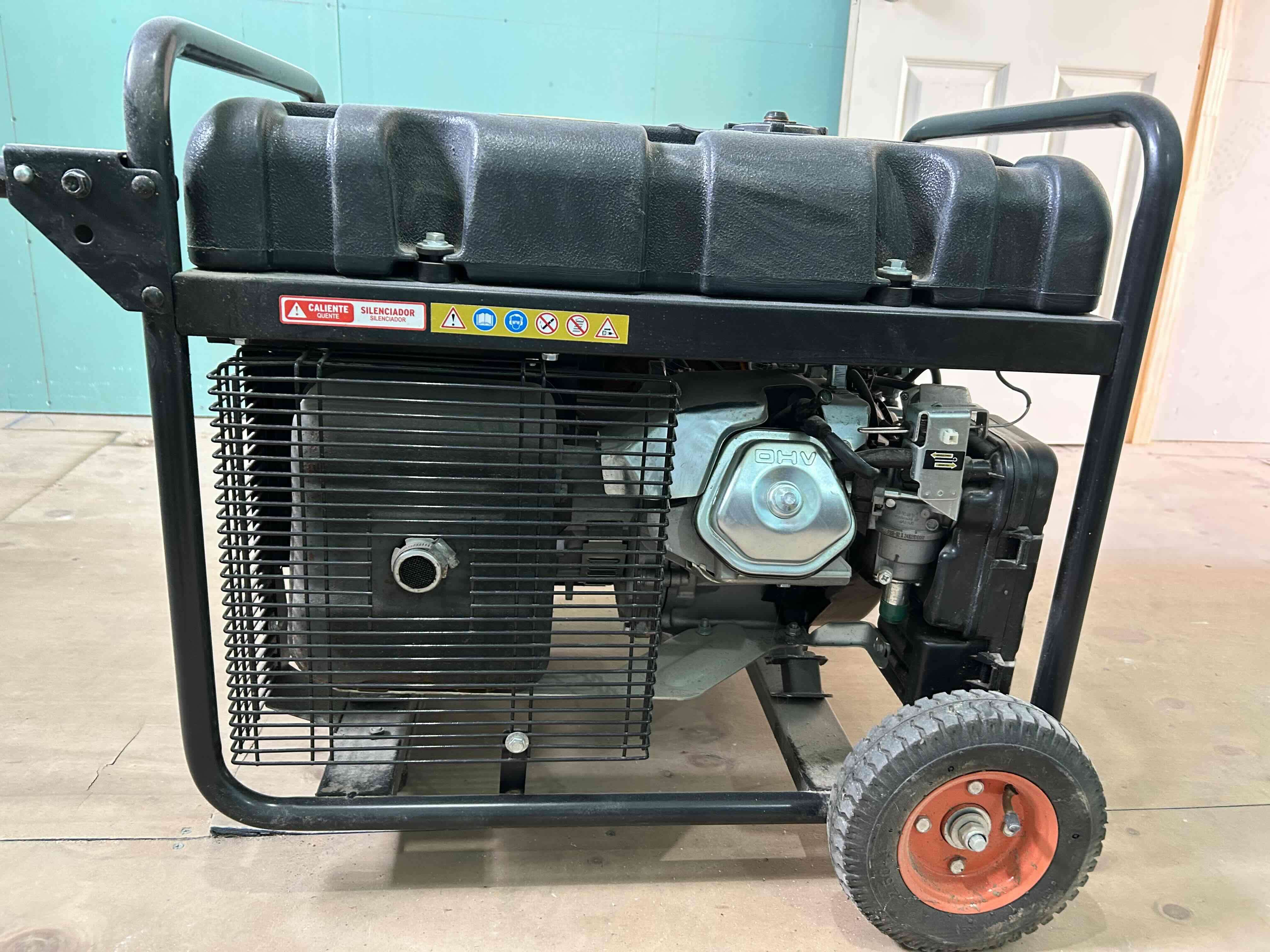 Generador a gasolina Bauker - miniatura 6