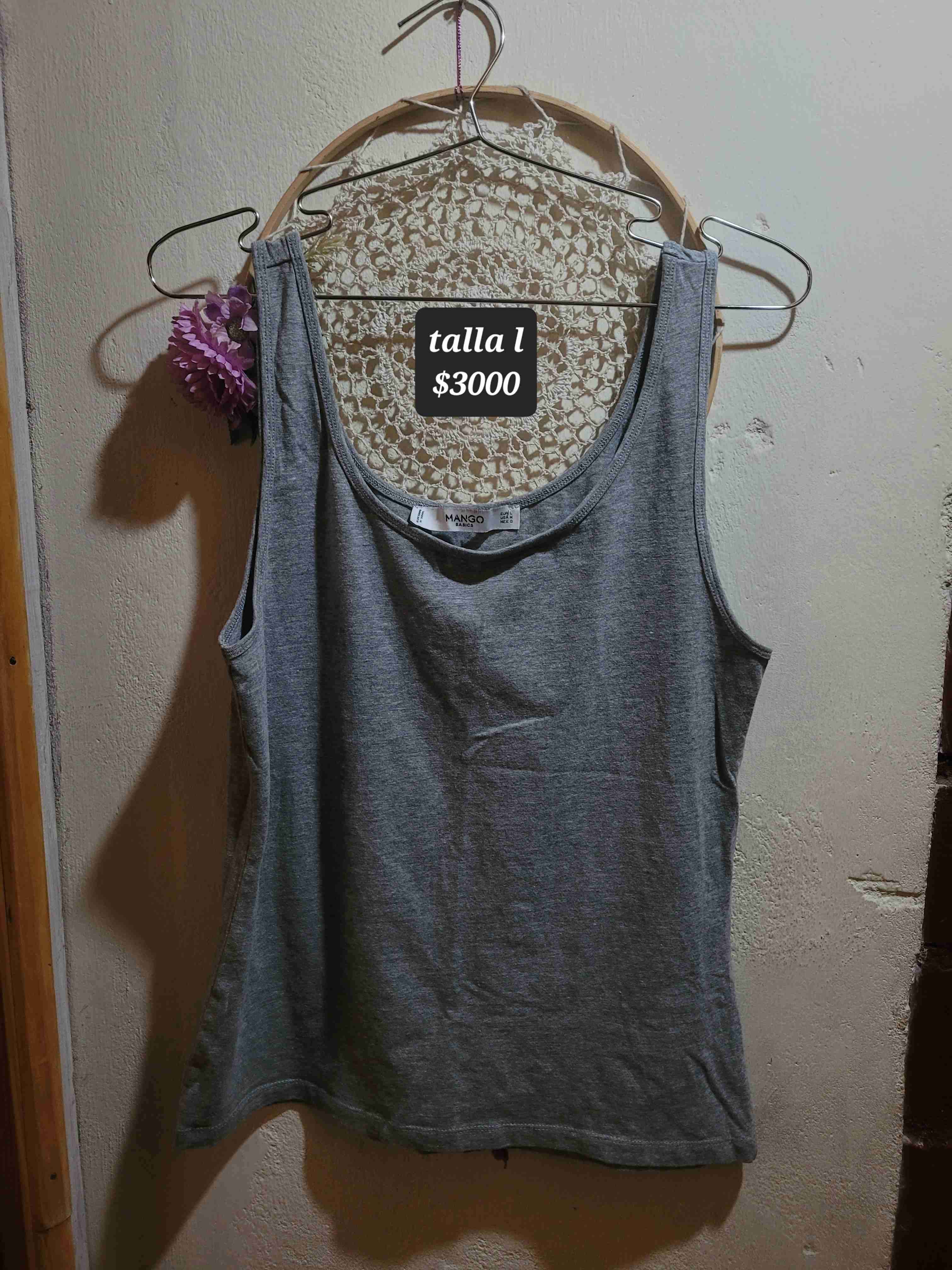 Polera sin mangas gris talla L