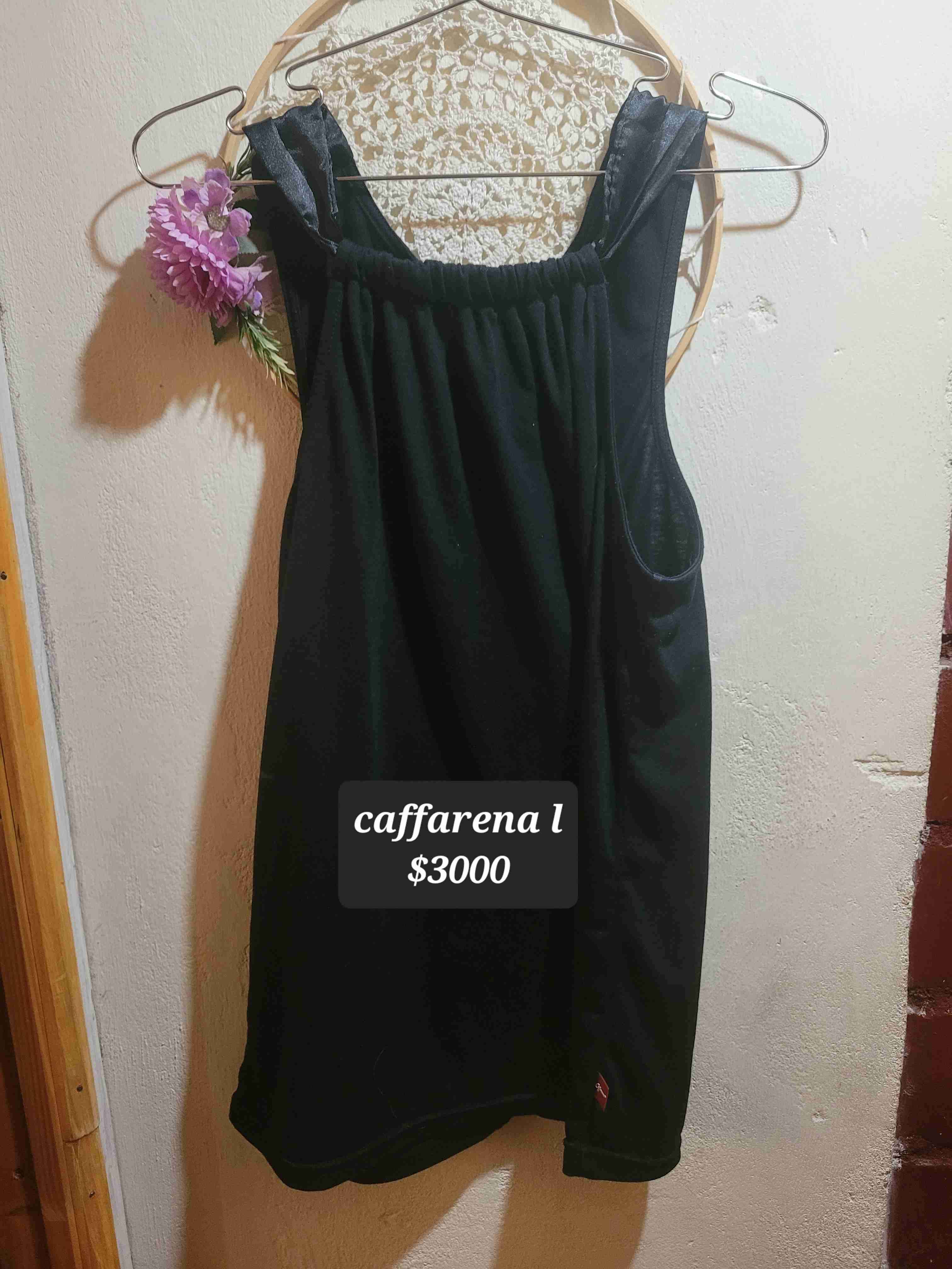 Camiseta negra Caffarena