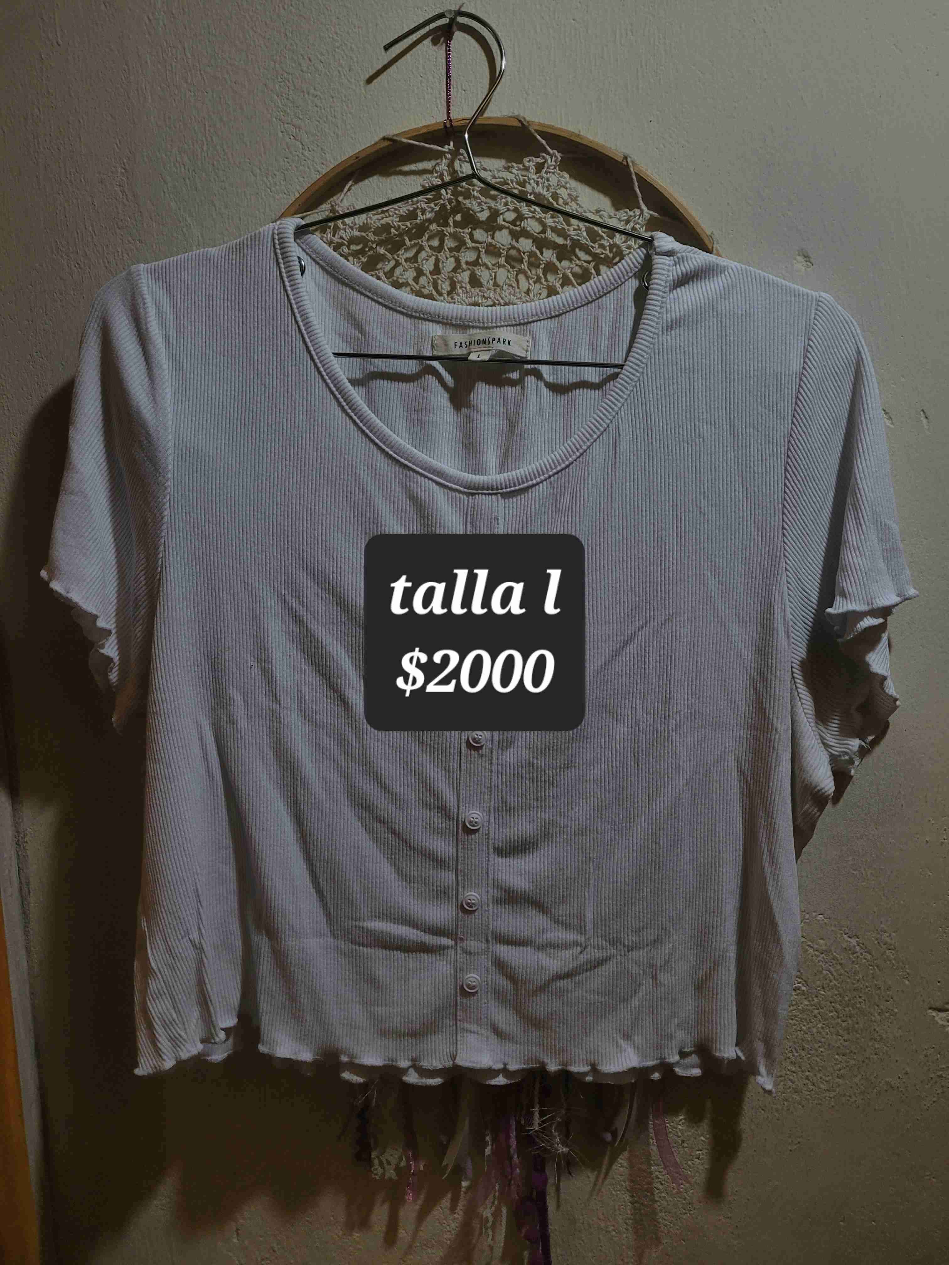 Polera gris claro talla L