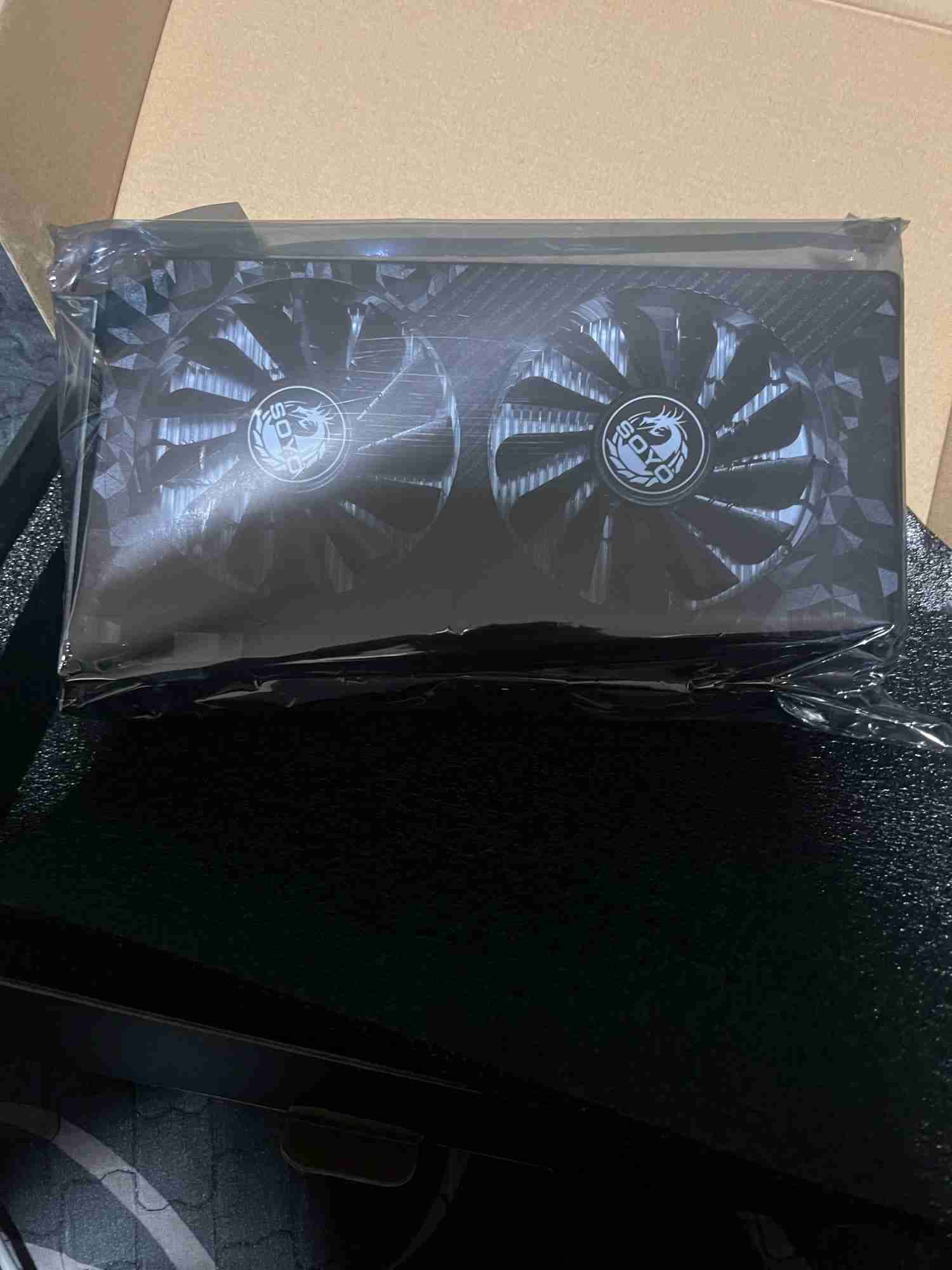 Tarjeta grafica Rx 590 gme 8gb - miniatura 2