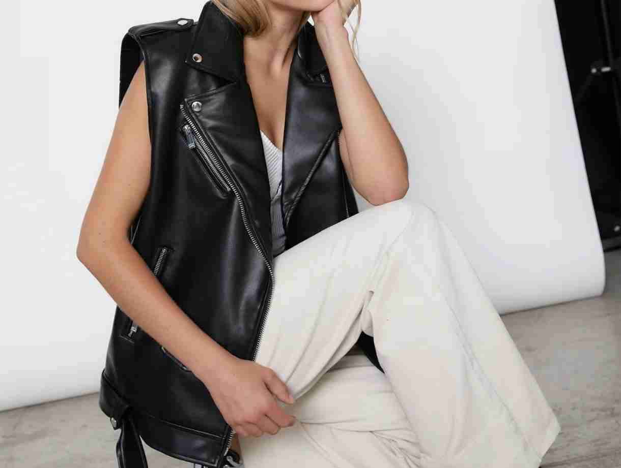 Chaleco biker de cuero negro Americanino nuevo - miniatura 2